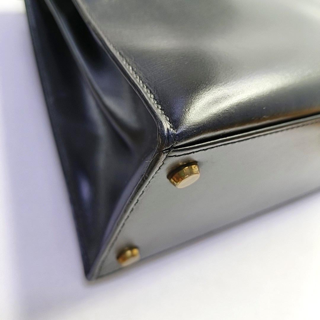 Hermes Kelly 28 Vintage Sellier Schwarz Box Leder Gold Hardware 1982 im Angebot 11