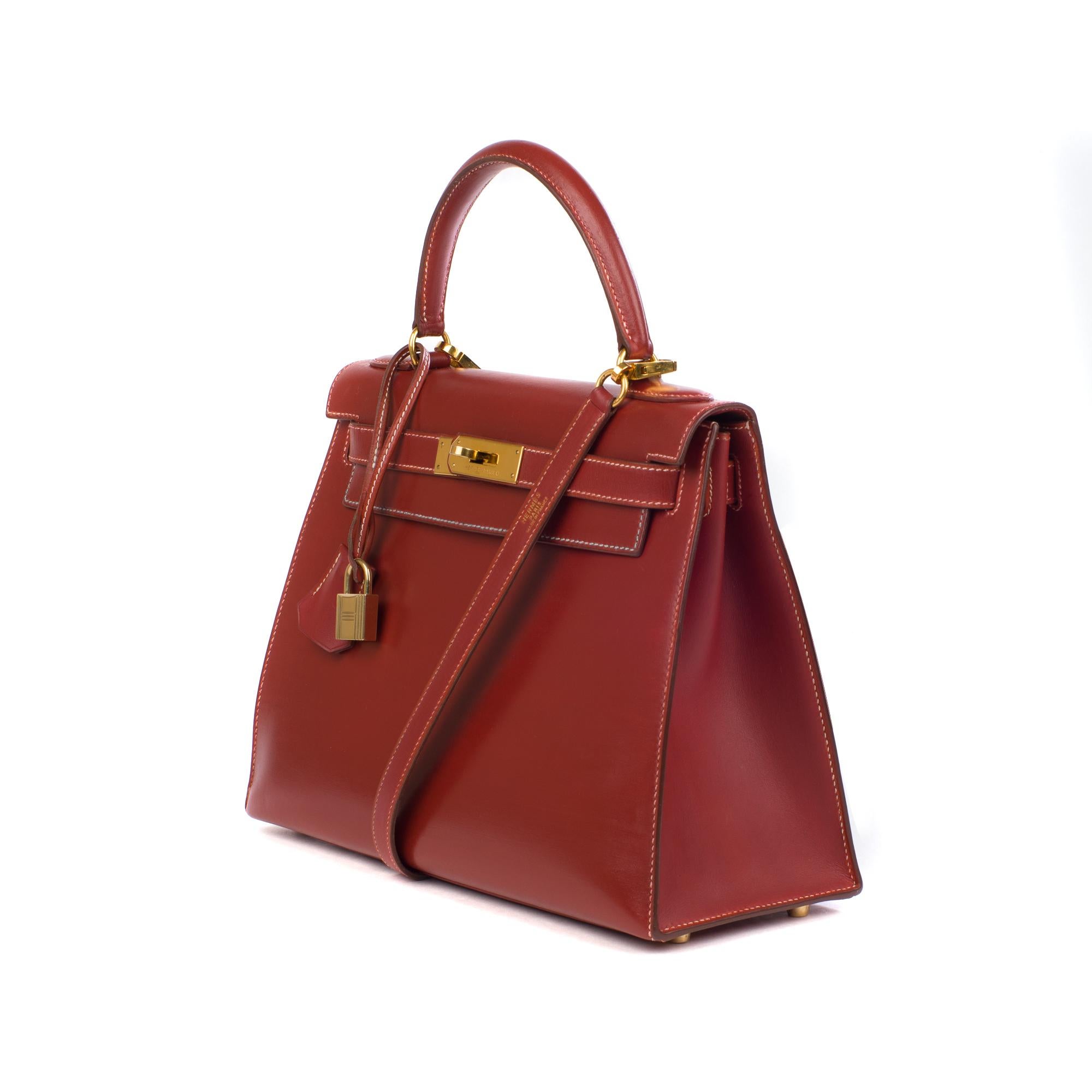 Hermes kelly 28cm Red Brick box Leather Handbag In Good Condition In Paris, IDF