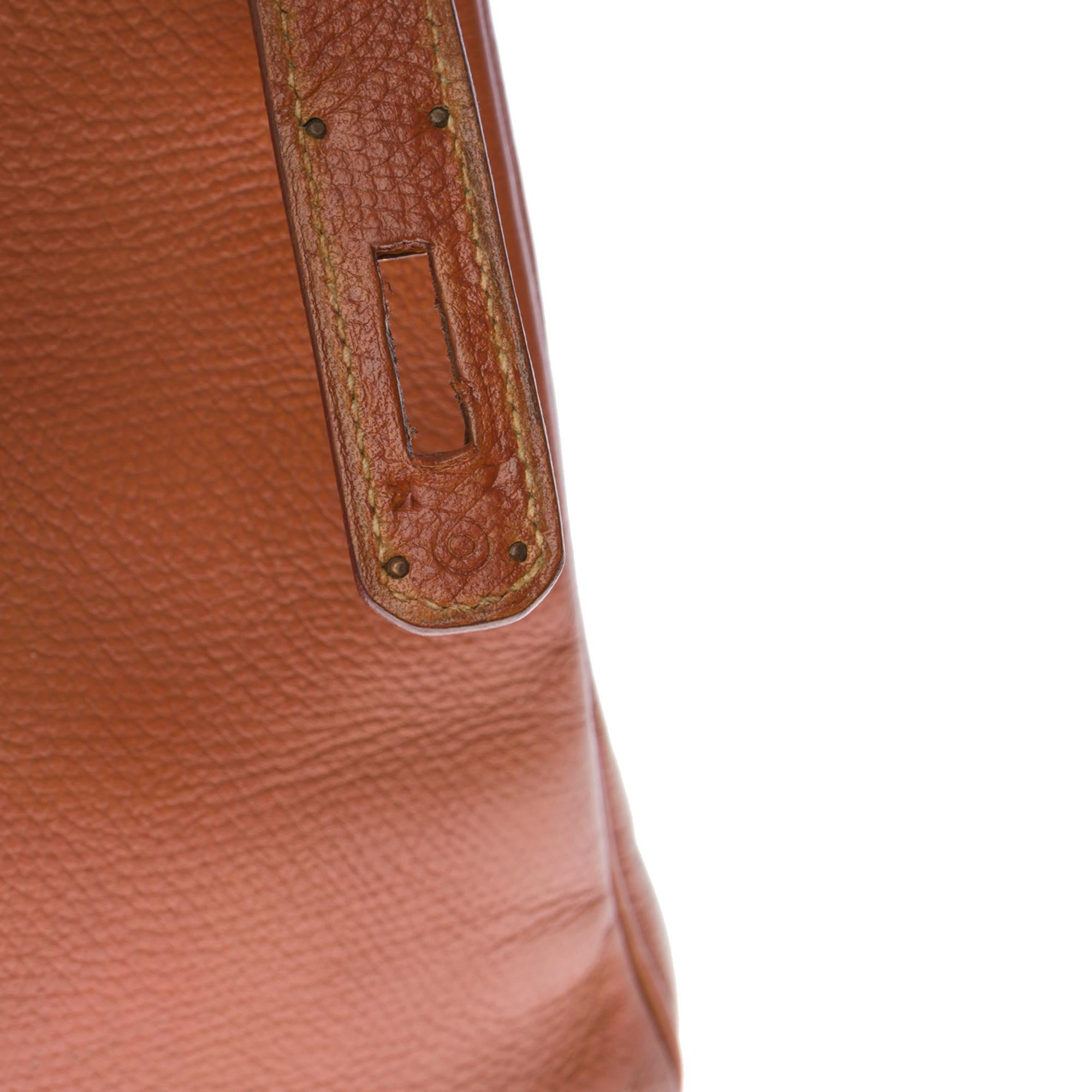 Hermès Kelly 28cm retourné handbag with strap in Gold Courchevel leather, GHW 1