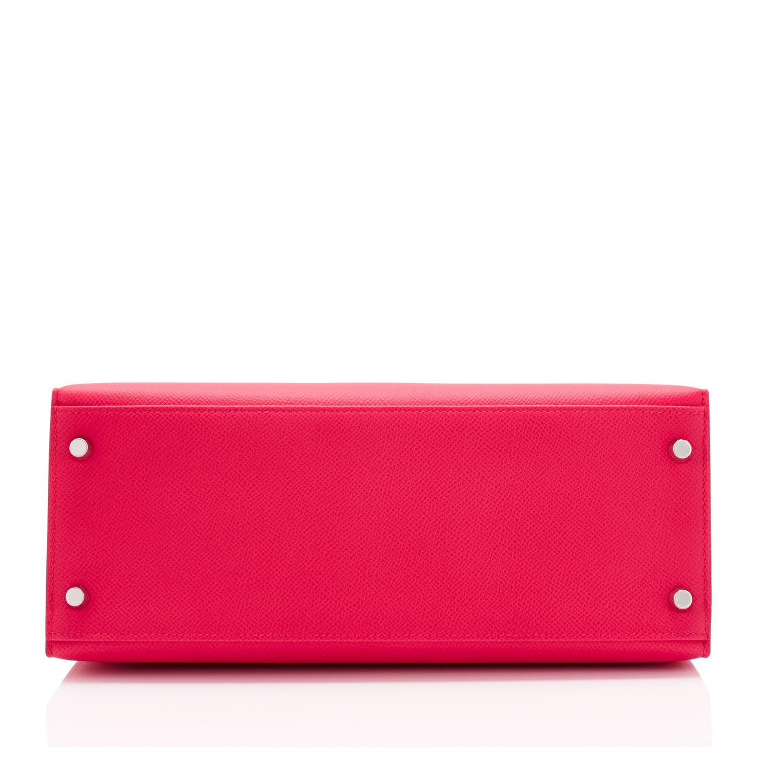 Hermes Kelly 28cm Rose Extreme Epsom Pink Sellier Bag D Stamp, 2019 In New Condition In New York, NY