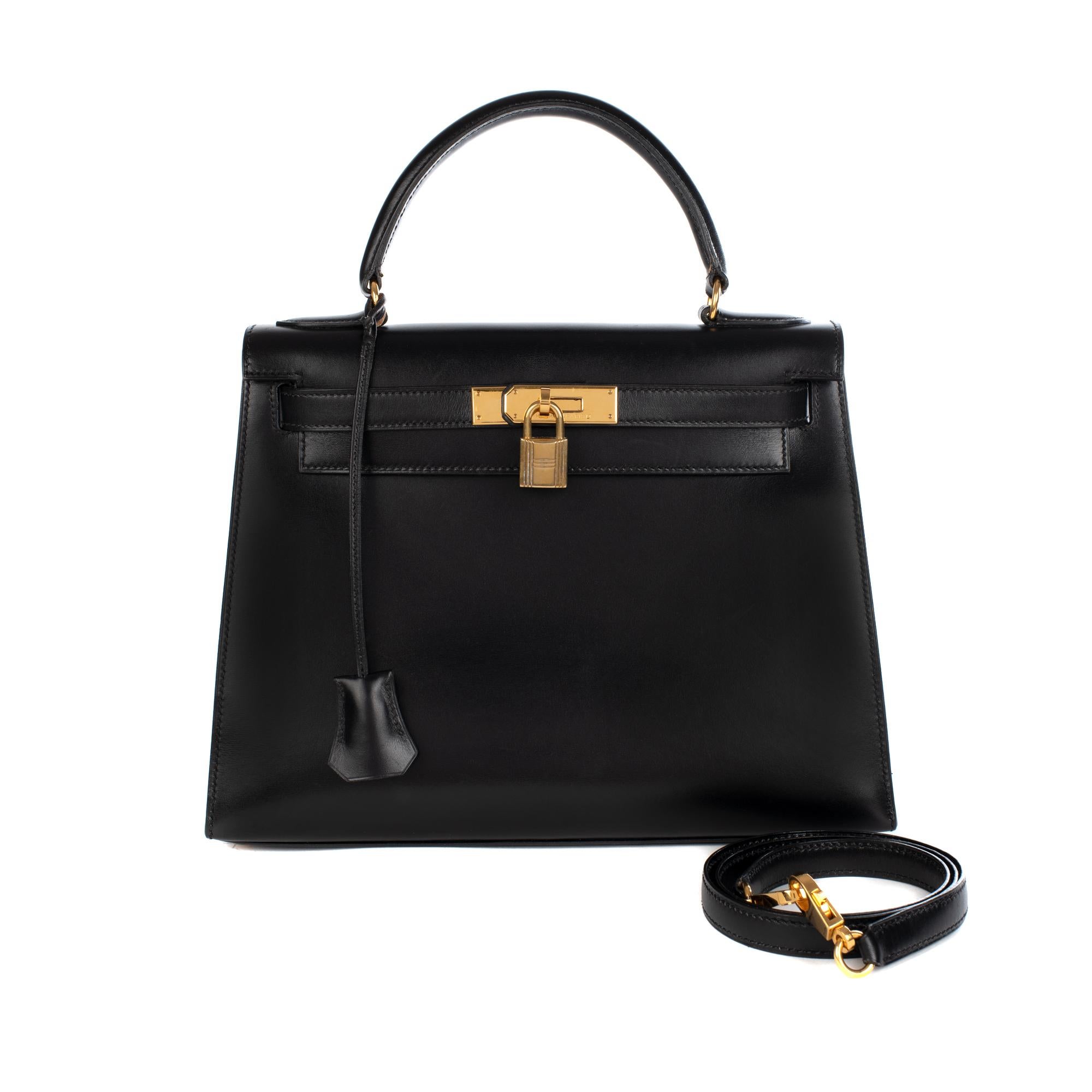 Hermès Kelly 28cm sellier with strap handbag in black calfskin Gold hardware In Excellent Condition In Paris, IDF