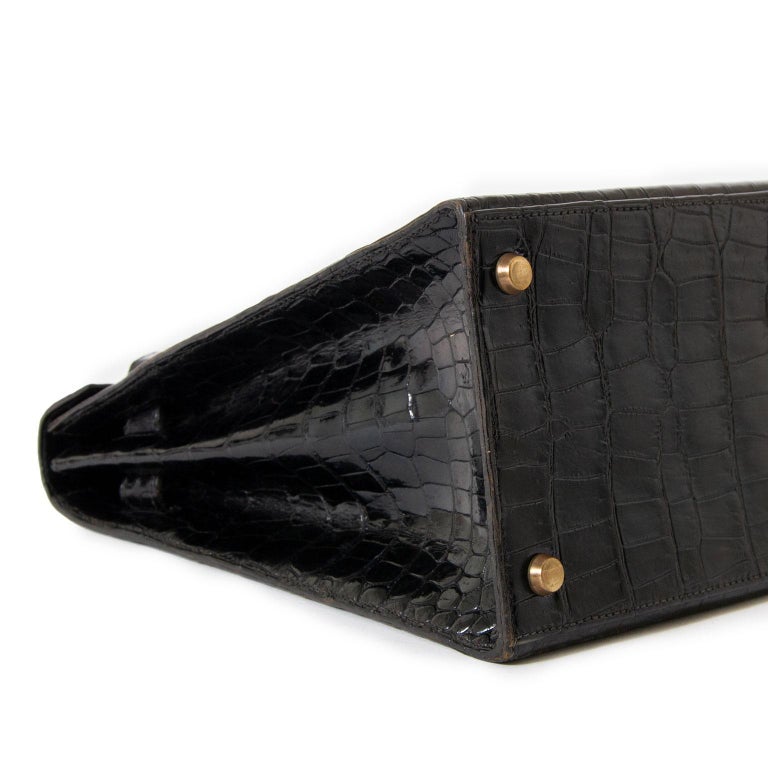 Hermes Kelly 32 Black Crocodile GHW + STRAP For Sale at 1stDibs