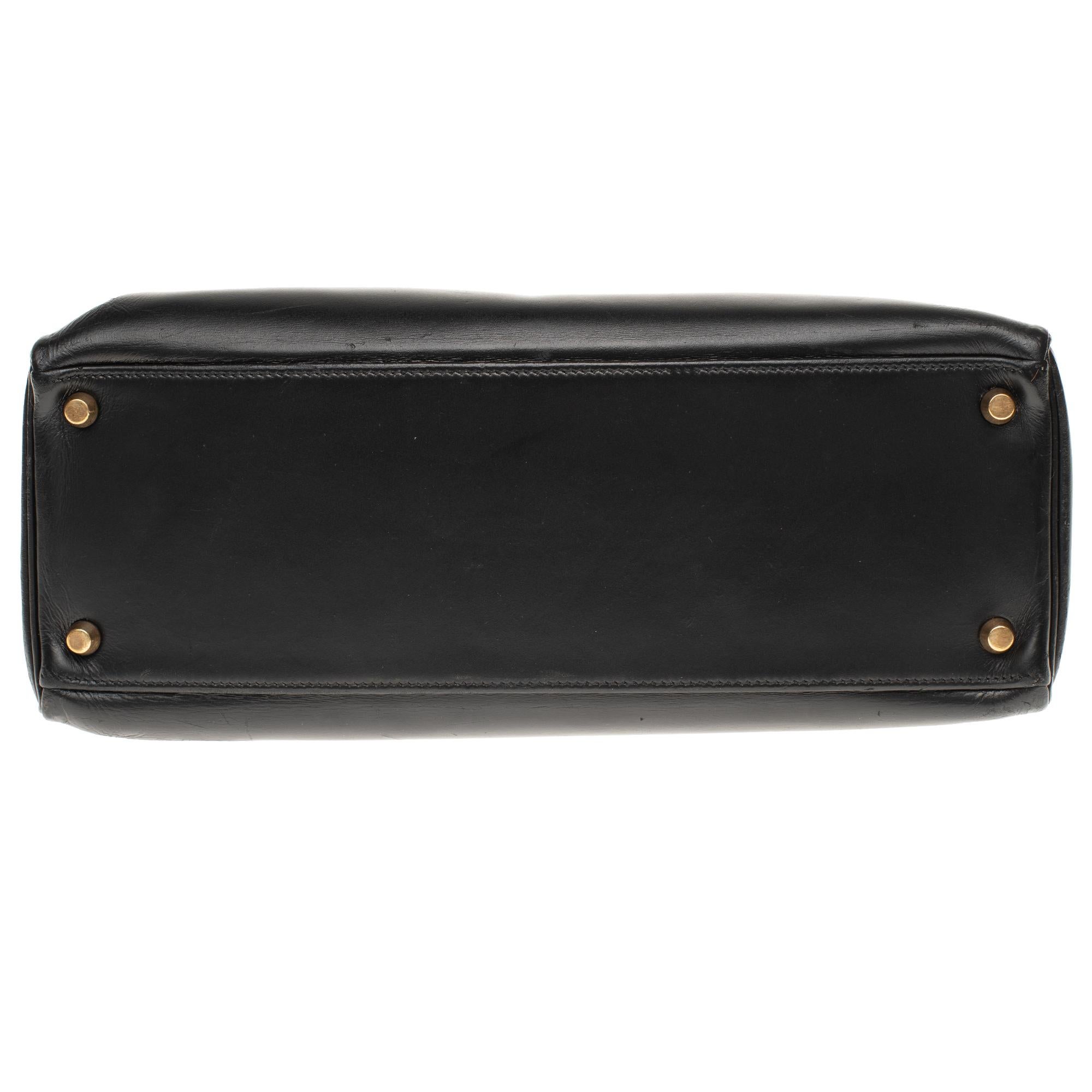 Hermès Kelly 32 cm strap shoulder bag in black calfskin box and gold hardware 4