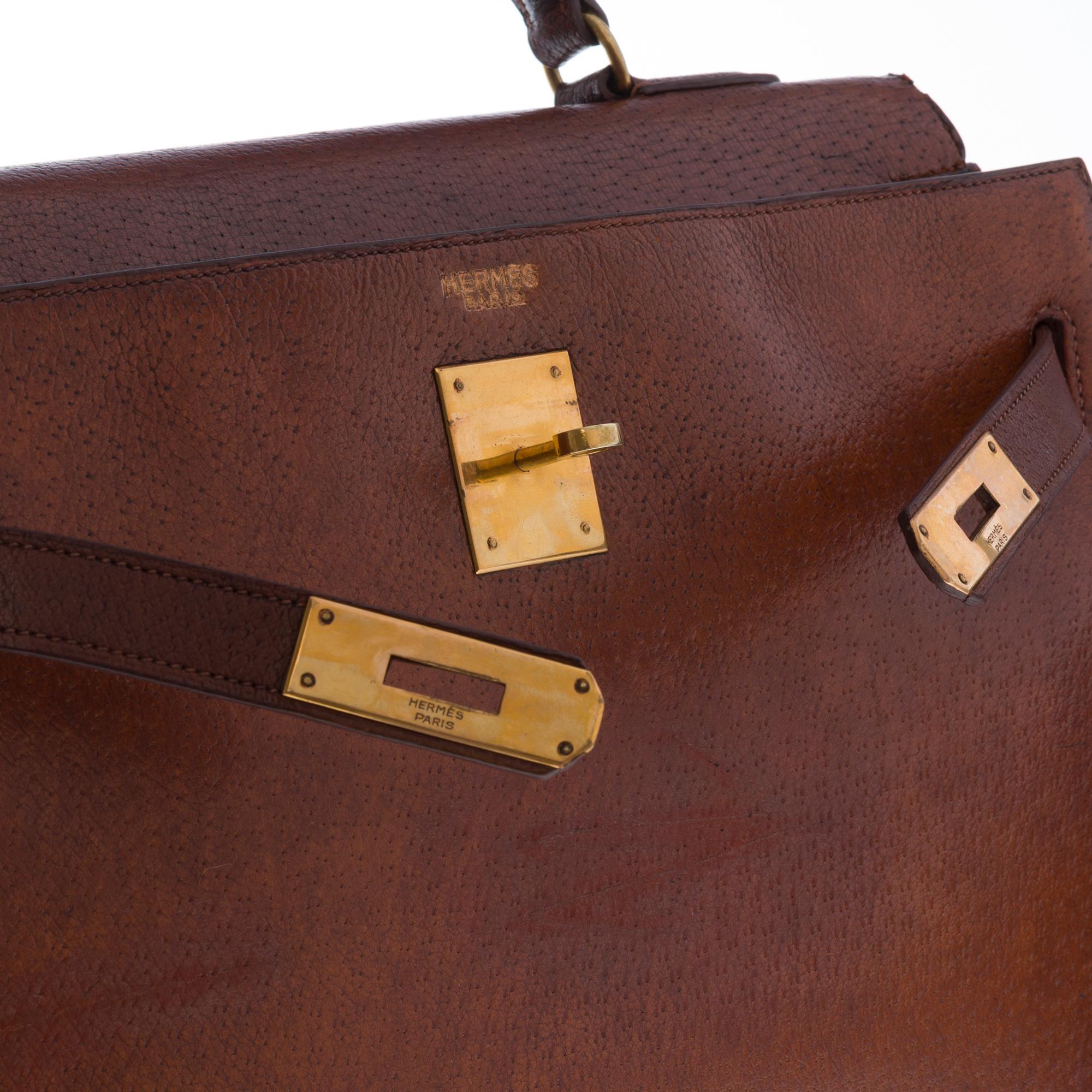 Hermès Kelly 32 handbag with strap in Brown Pecari leather, GHW 1