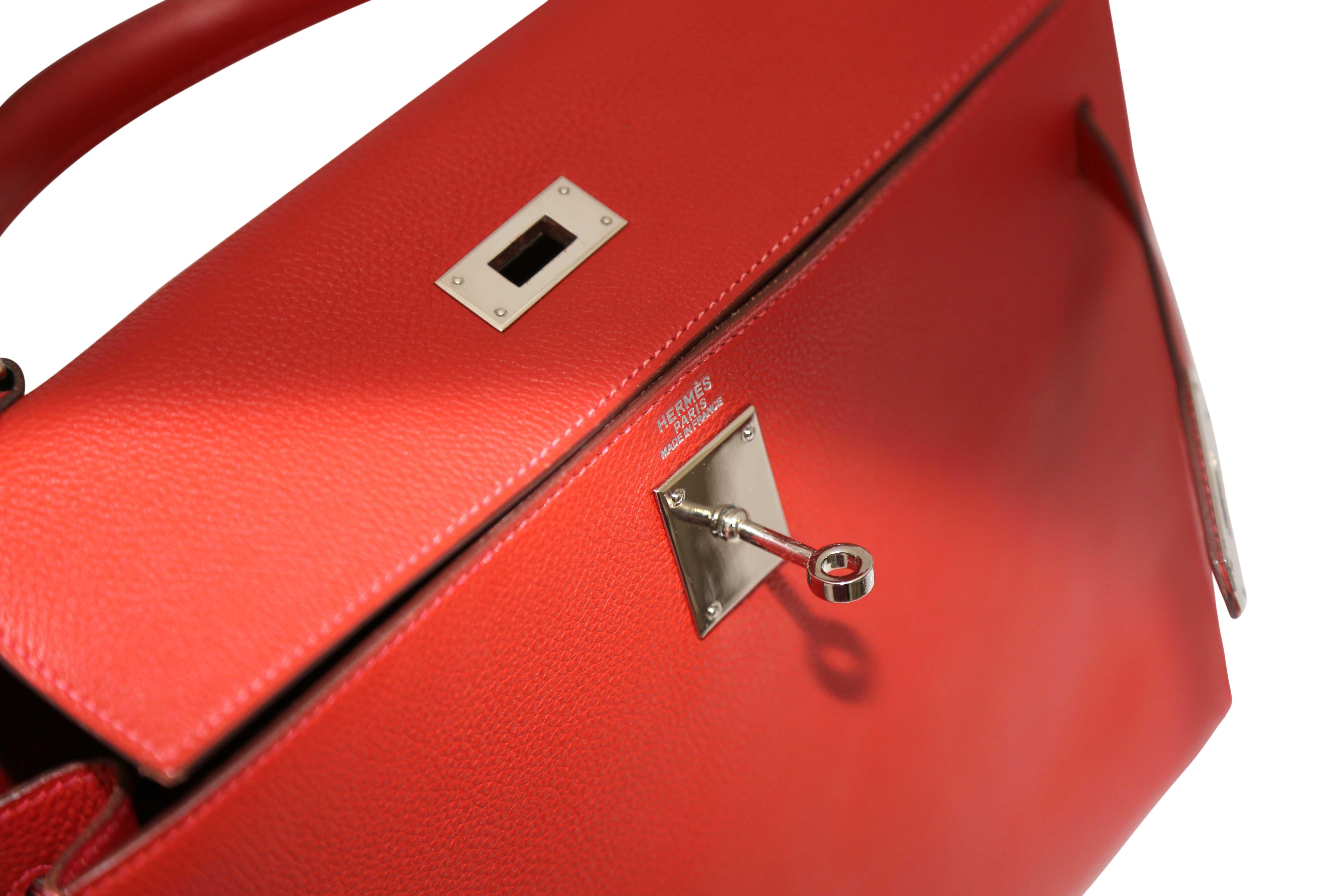 Hermès Kelly 32 in Vermillion Red In Excellent Condition For Sale In London, GB
