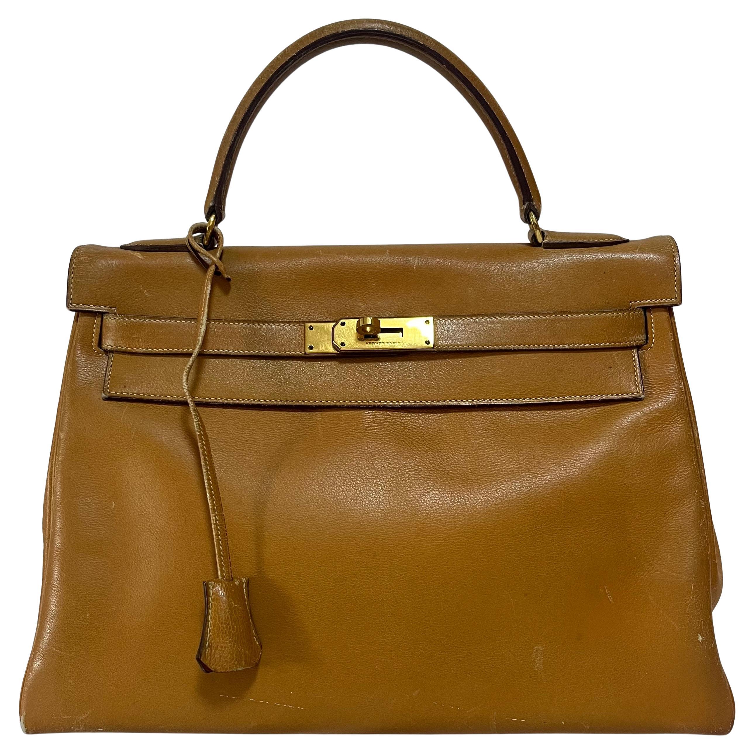 Hermes Kelly 32 Retourne 1976 Gold Box Leather Gold Hardware