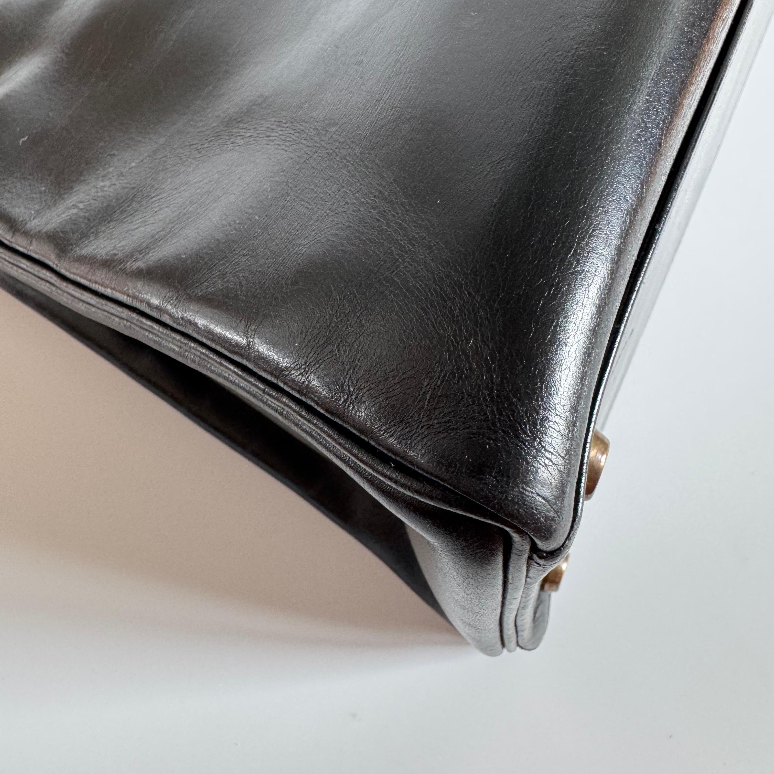 Hermes Kelly 32 Retourne Scatola Nera Pelle Oro HW 1987 in vendita 7