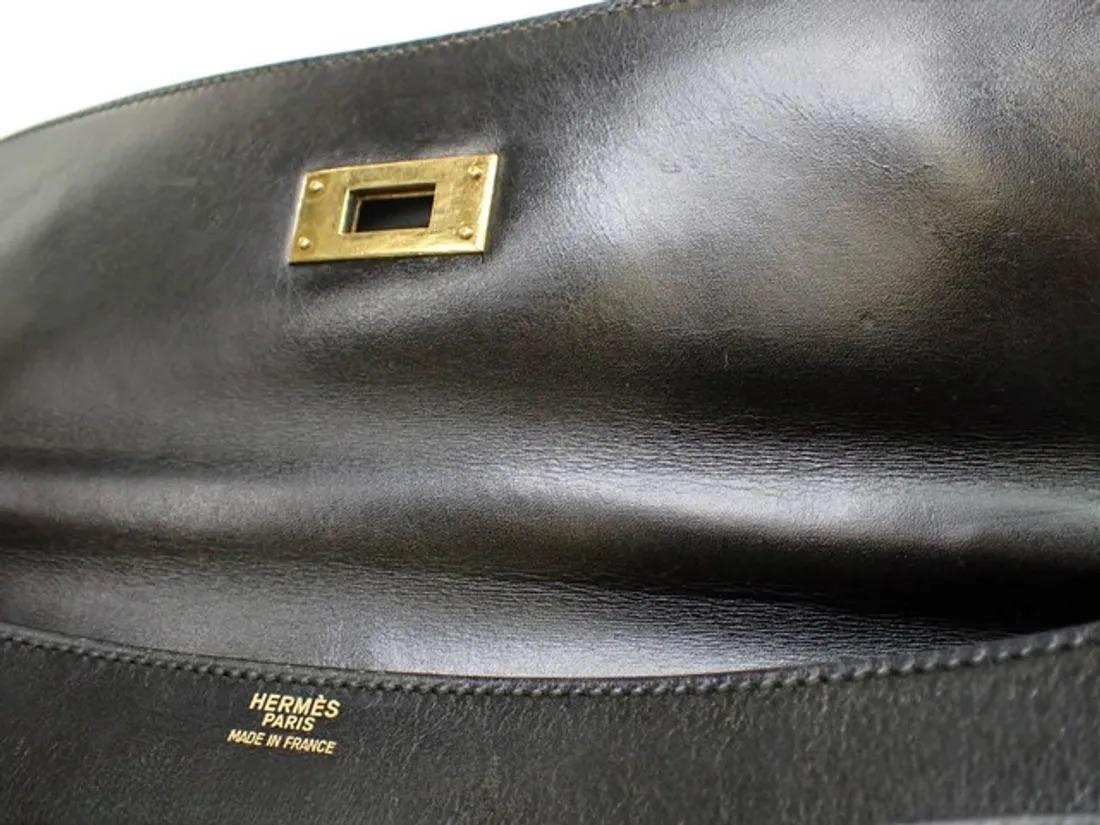 Hermes Kelly 32 Retourne Caja Negra Piel Oro HW 1987 en venta 7