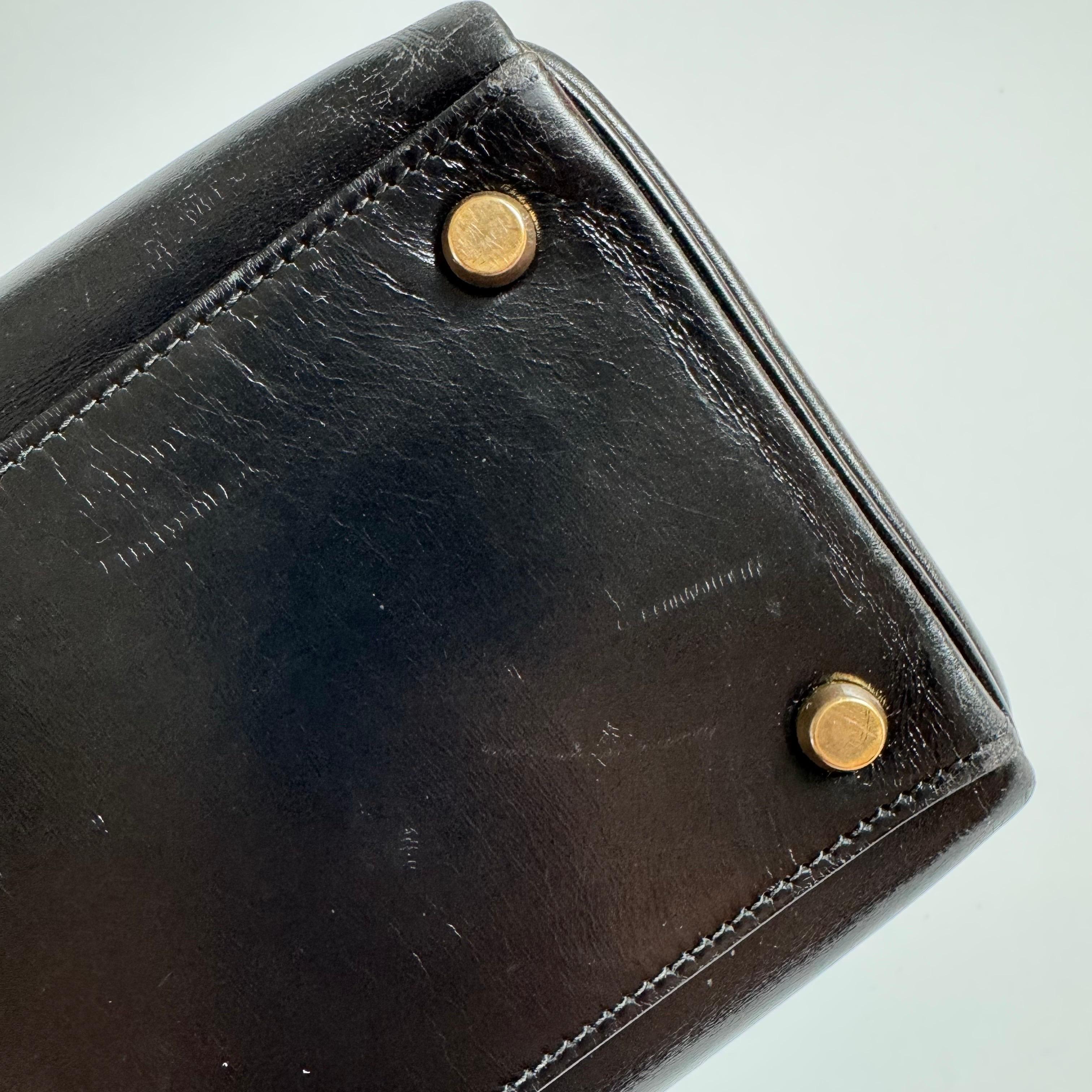 Hermes Kelly 32 Retourne Scatola Nera Pelle Oro HW 1987 in vendita 8