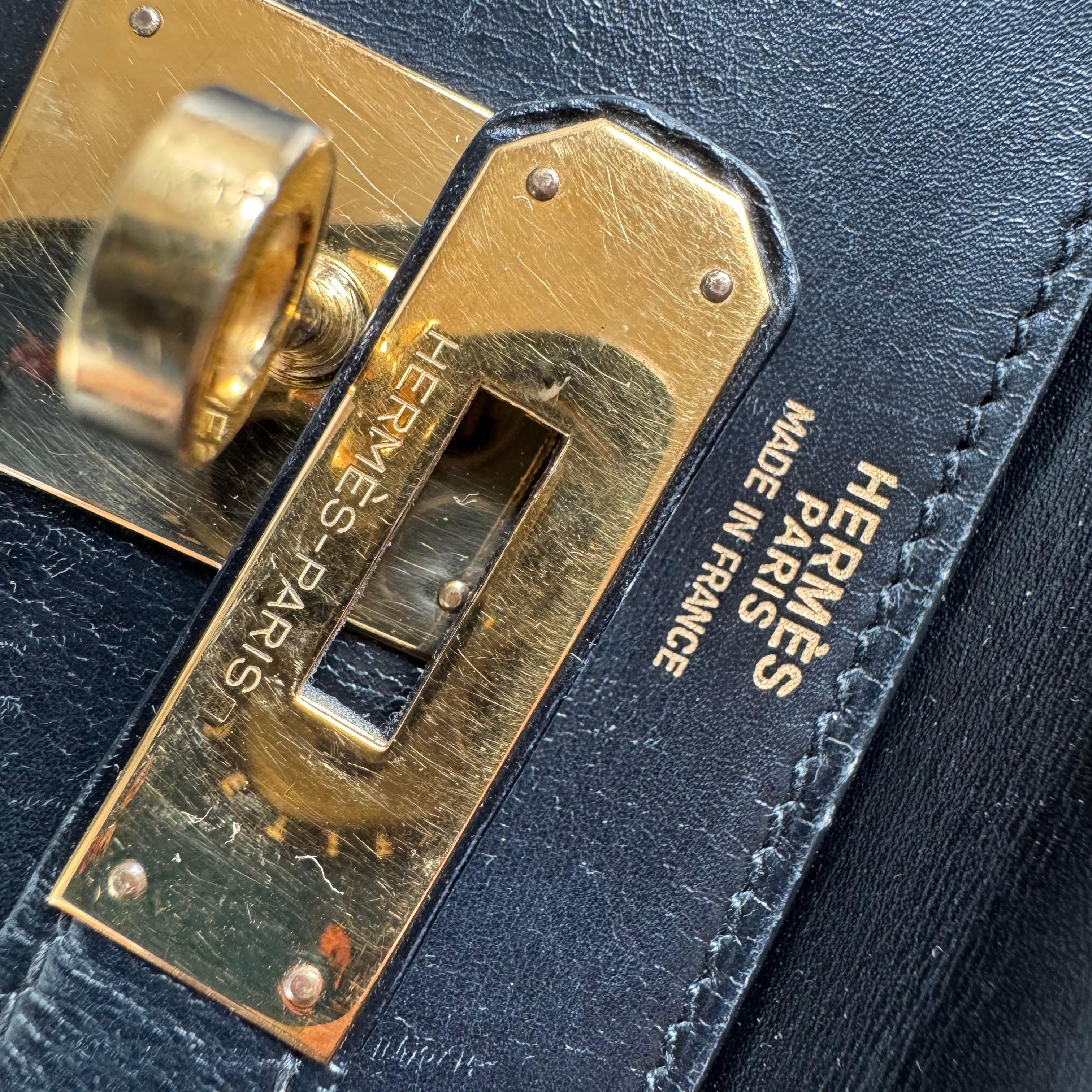 Hermes Kelly 32 Retourne Scatola Nera Pelle Oro HW 1987 in vendita 11