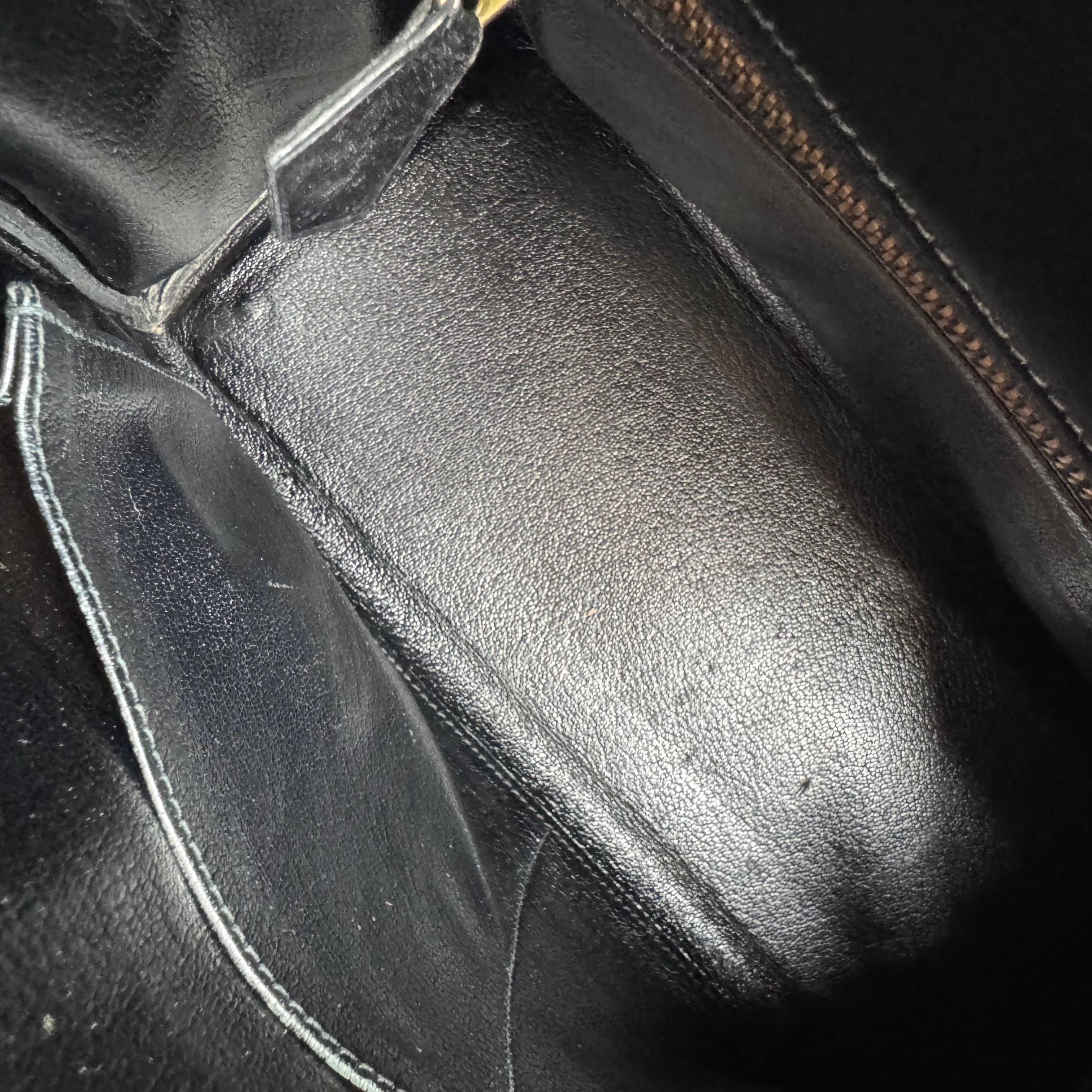 Hermes Kelly 32 Retourne Scatola Nera Pelle Oro HW 1987 in vendita 13