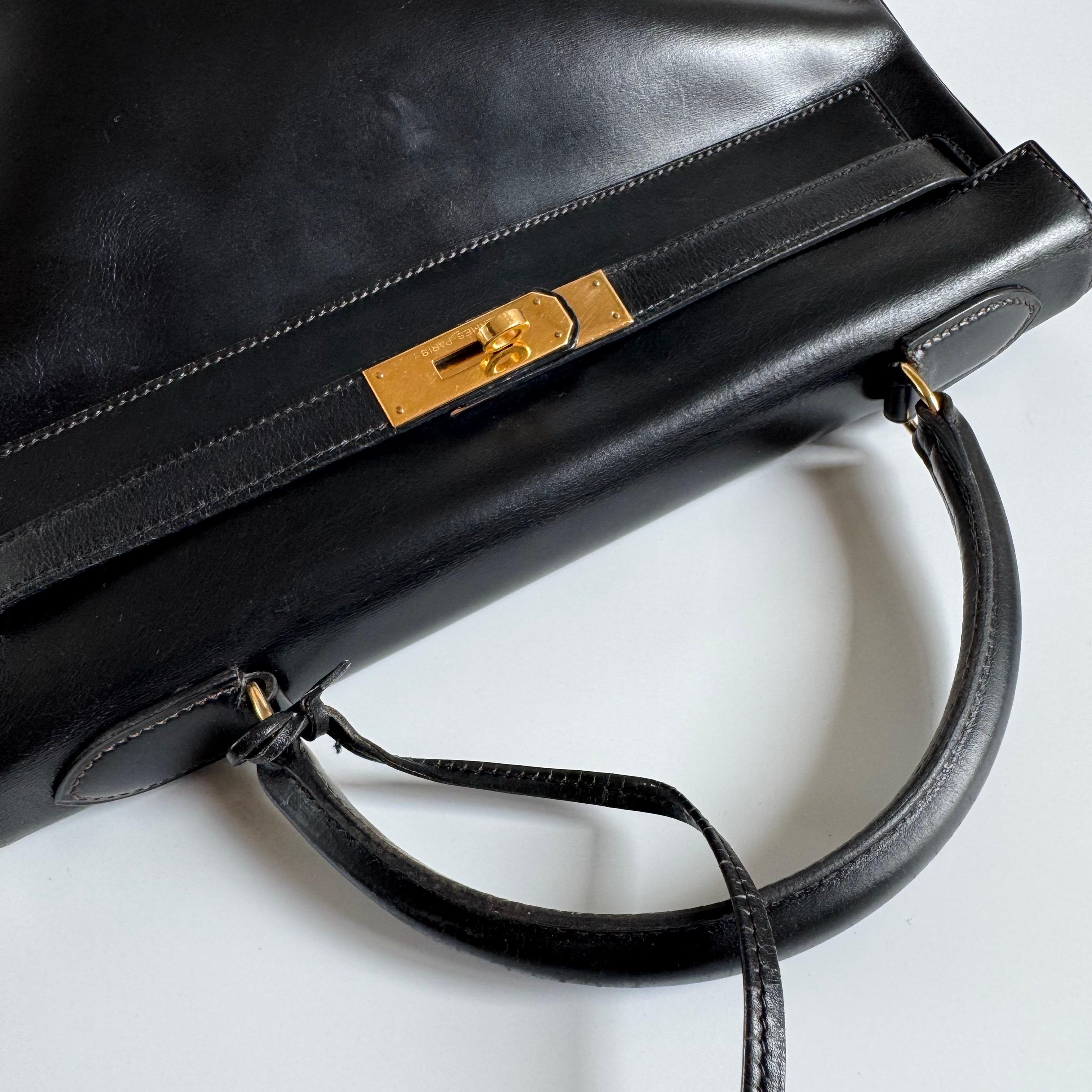 Hermes Kelly 32 Retourne Scatola Nera Pelle Oro HW 1987 in vendita 3