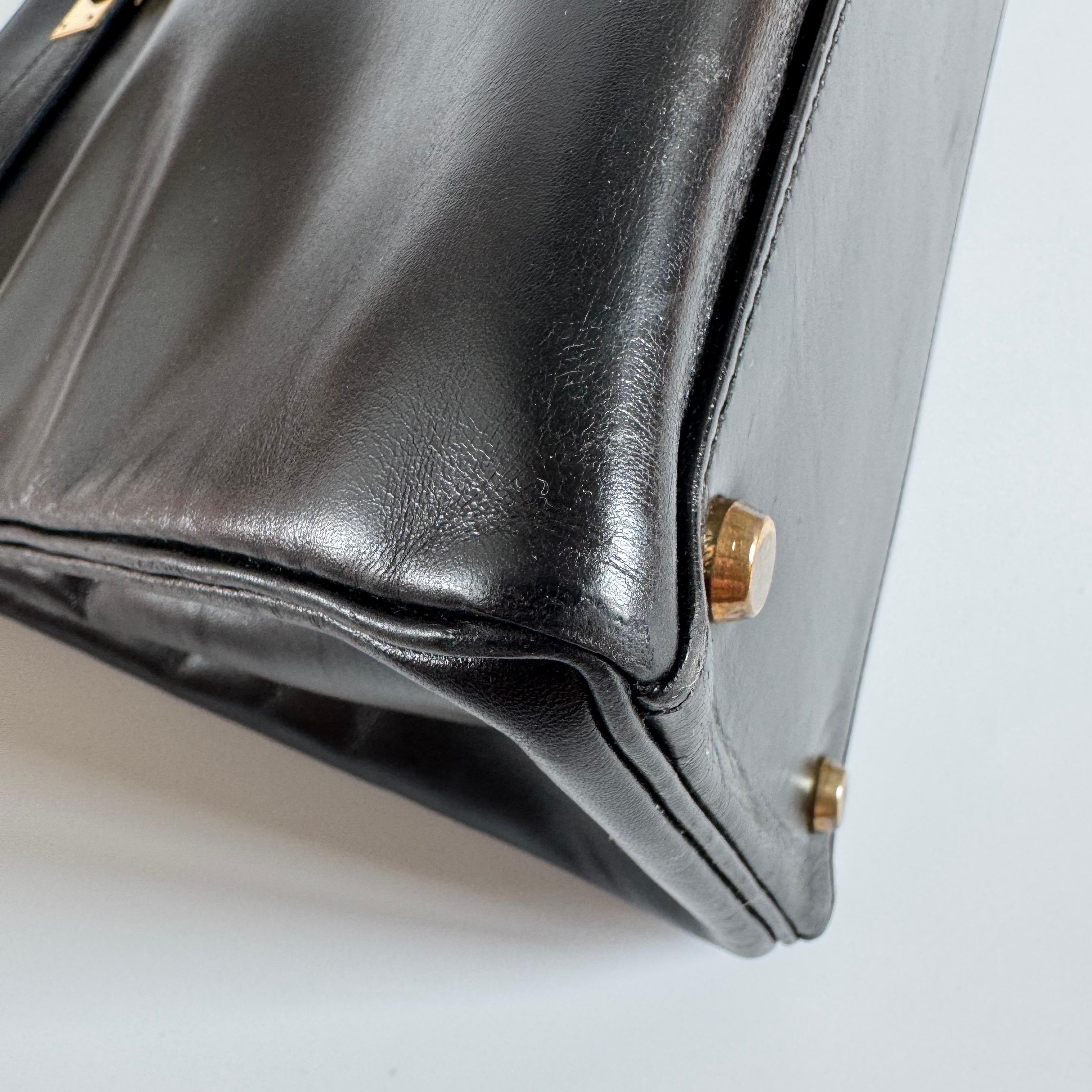 Hermes Kelly 32 Retourne Scatola Nera Pelle Oro HW 1987 in vendita 4
