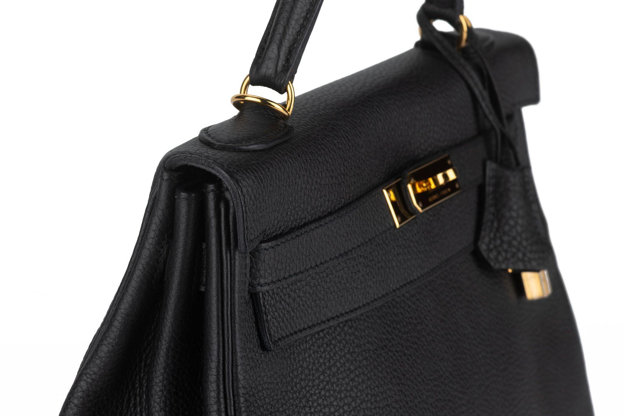 Hermès Kelly 32 Retournè Pelle togo nera in vendita 2