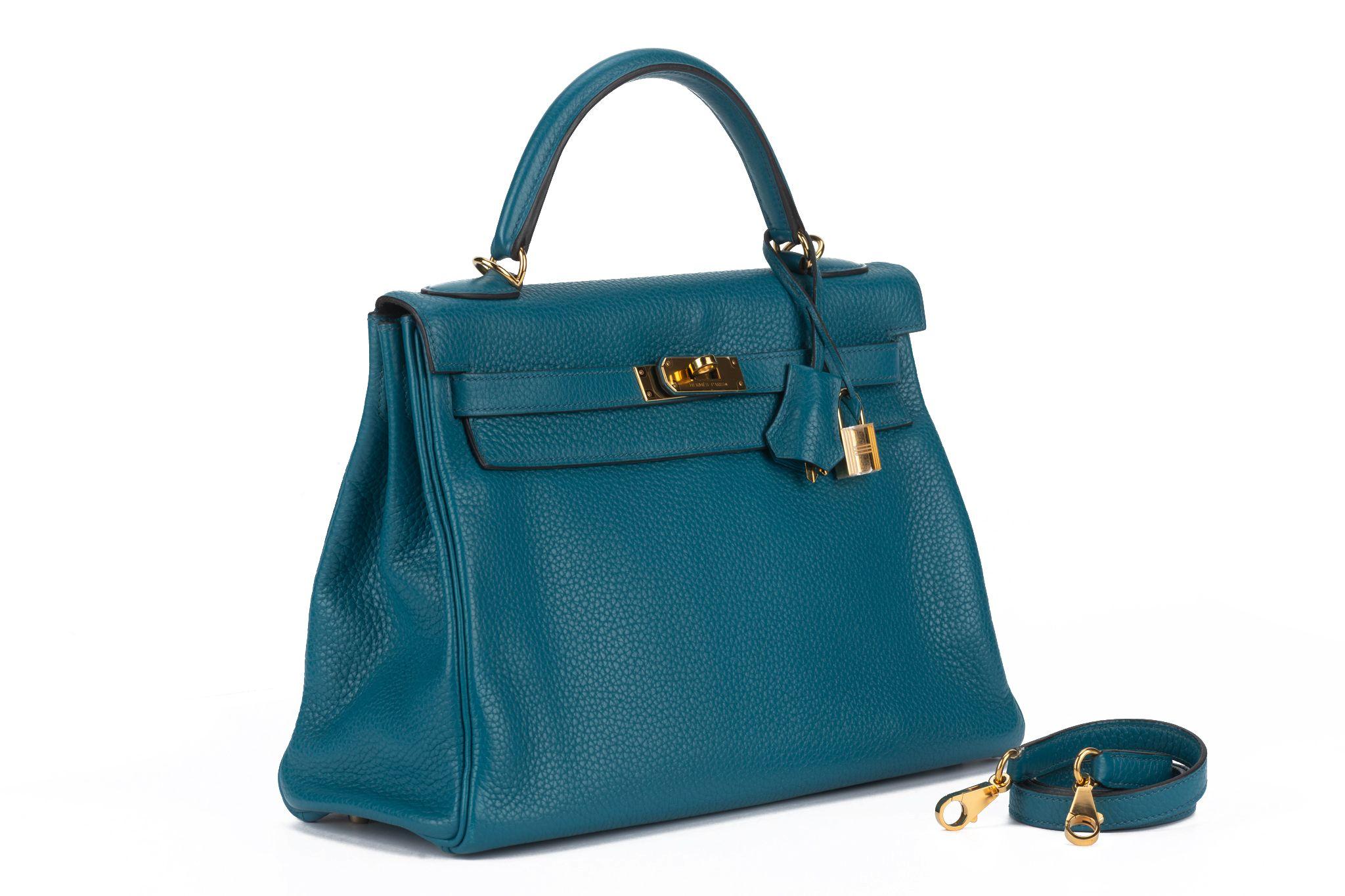 Hermès Kelly 32 Retournè Blue Izmir In New Condition For Sale In West Hollywood, CA