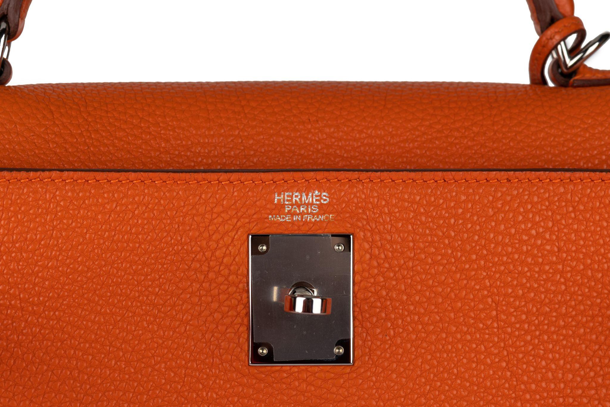 Hermès Kelly 32 Retourne Clemence Orange For Sale 7