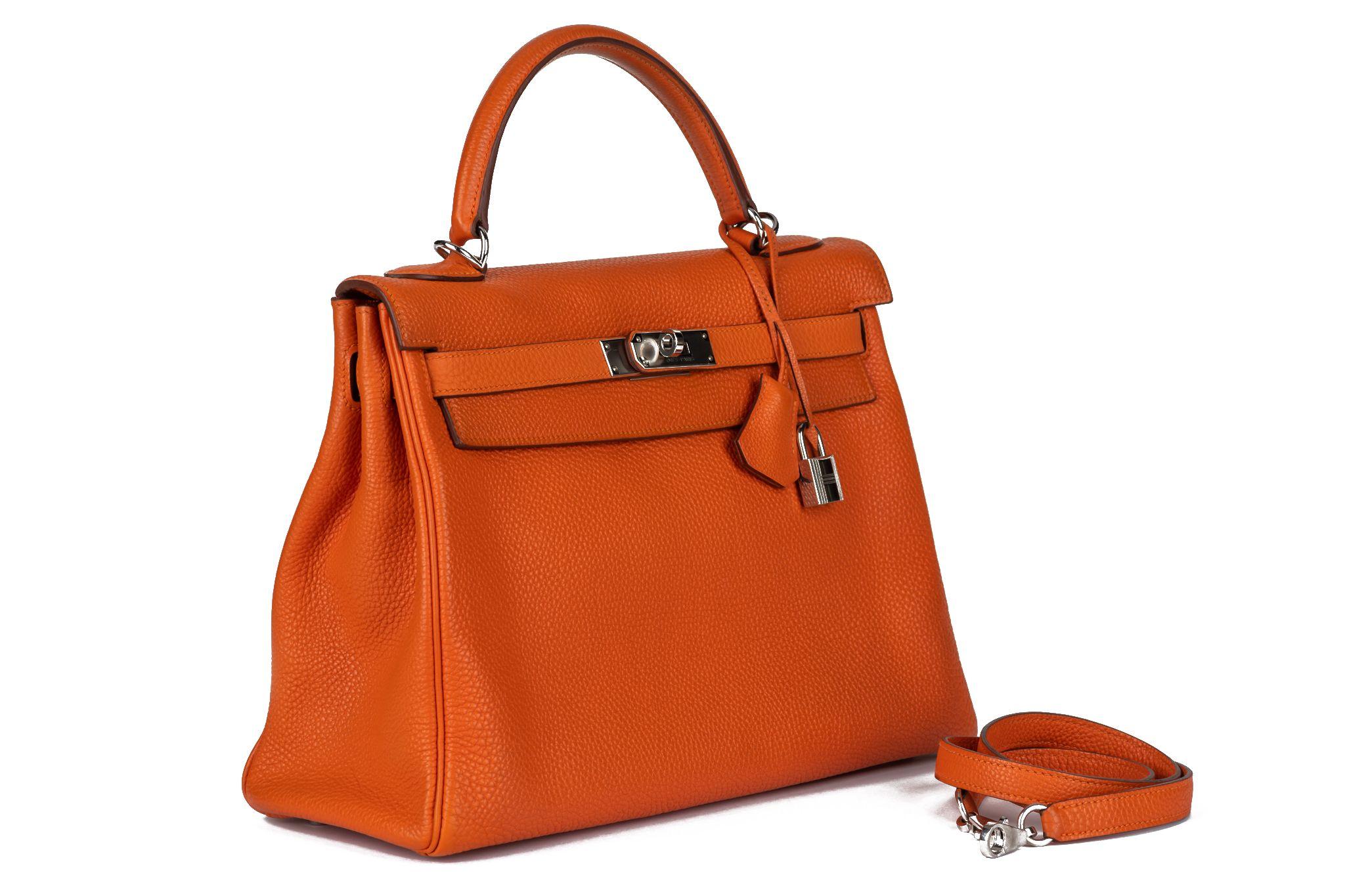 Hermès Kelly 32 Retourne Clemence Orange In Excellent Condition For Sale In West Hollywood, CA