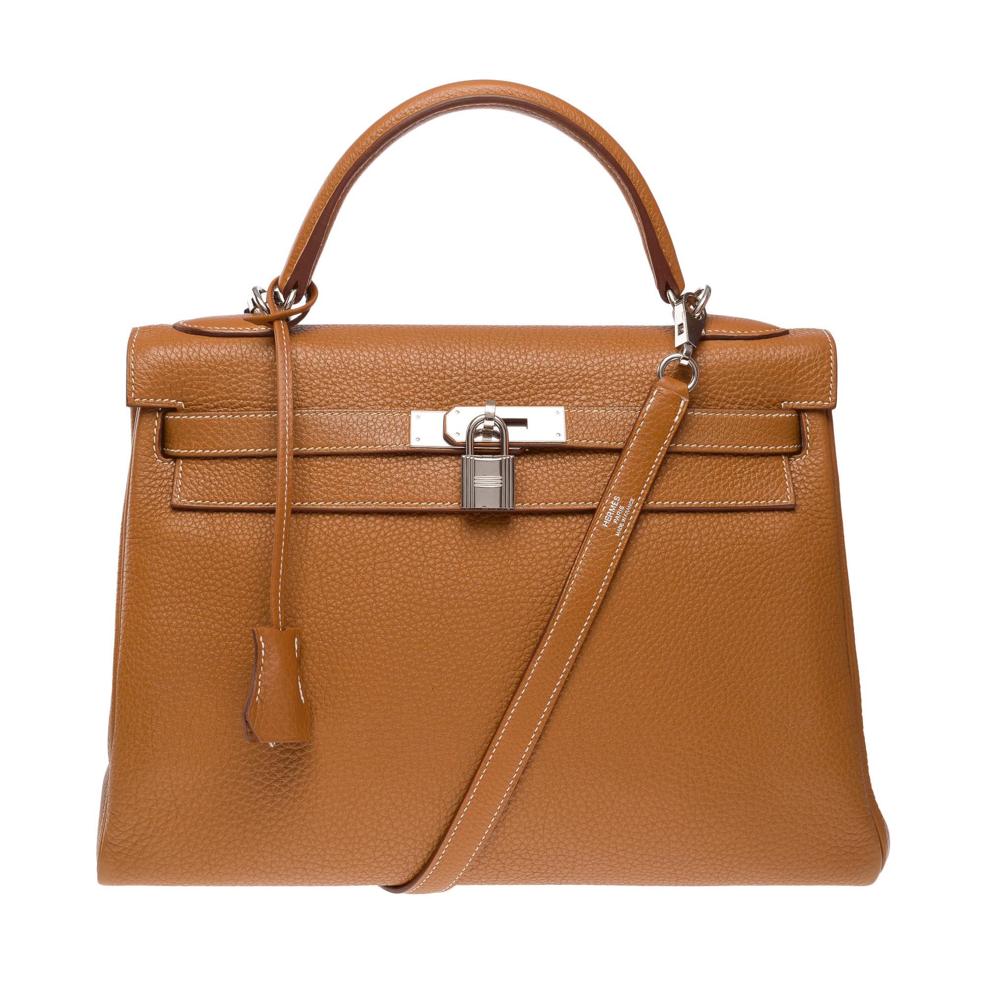 Brown Hermès Kelly 32 retourné handbag strap in Camel (Gold) Togo calf leather, PHW For Sale