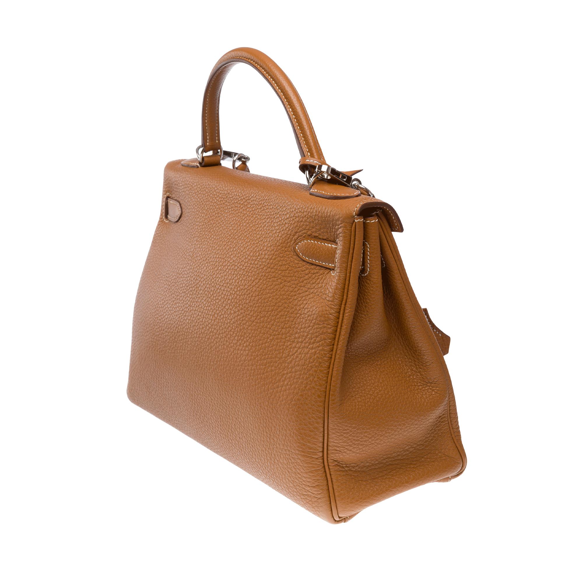 Hermès Kelly 32 retourné handbag strap in Camel (Gold) Togo calf leather, PHW For Sale 1