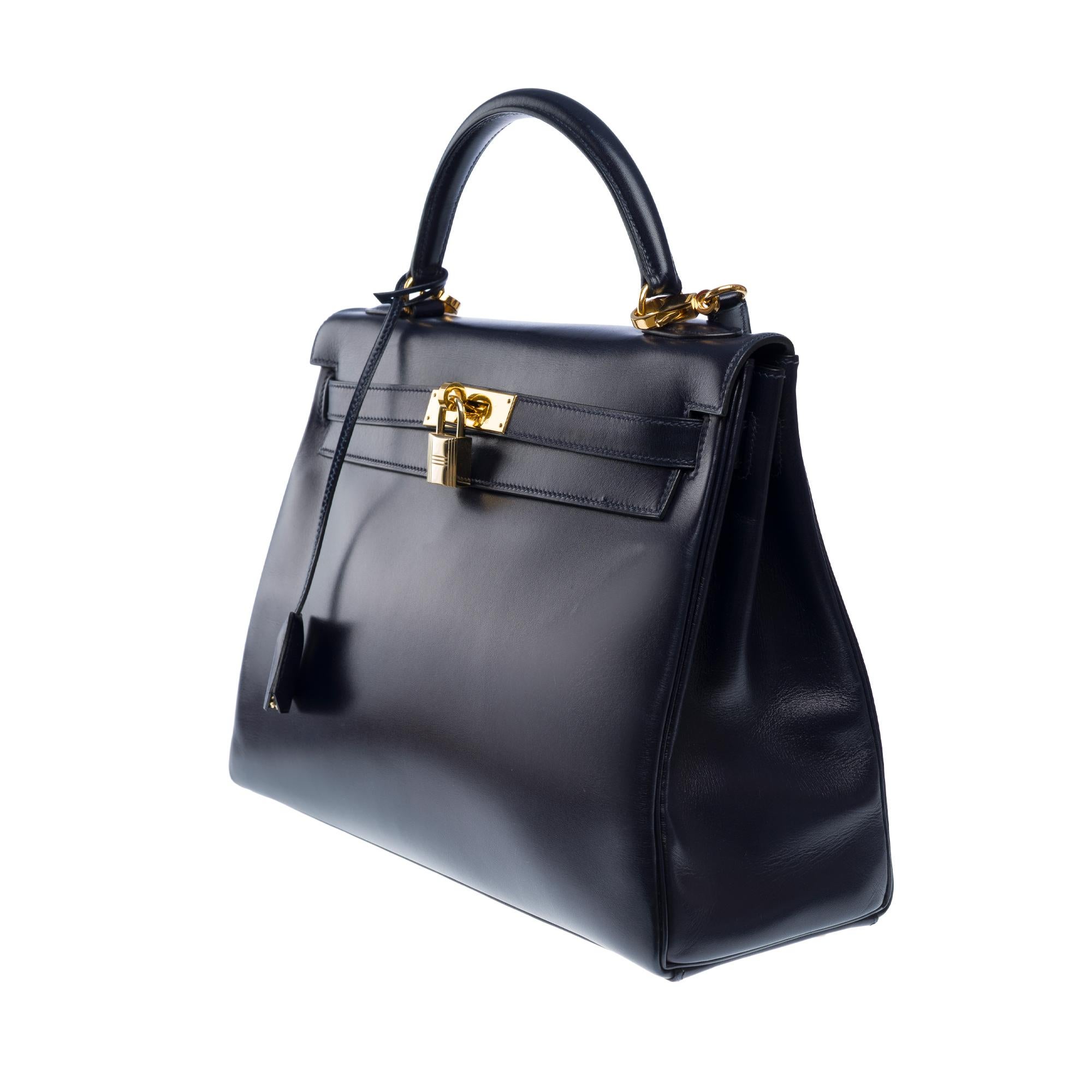 Hermès Kelly 32 retourné handbag strap in Navy blue calf leather, GHW In Good Condition In Paris, IDF