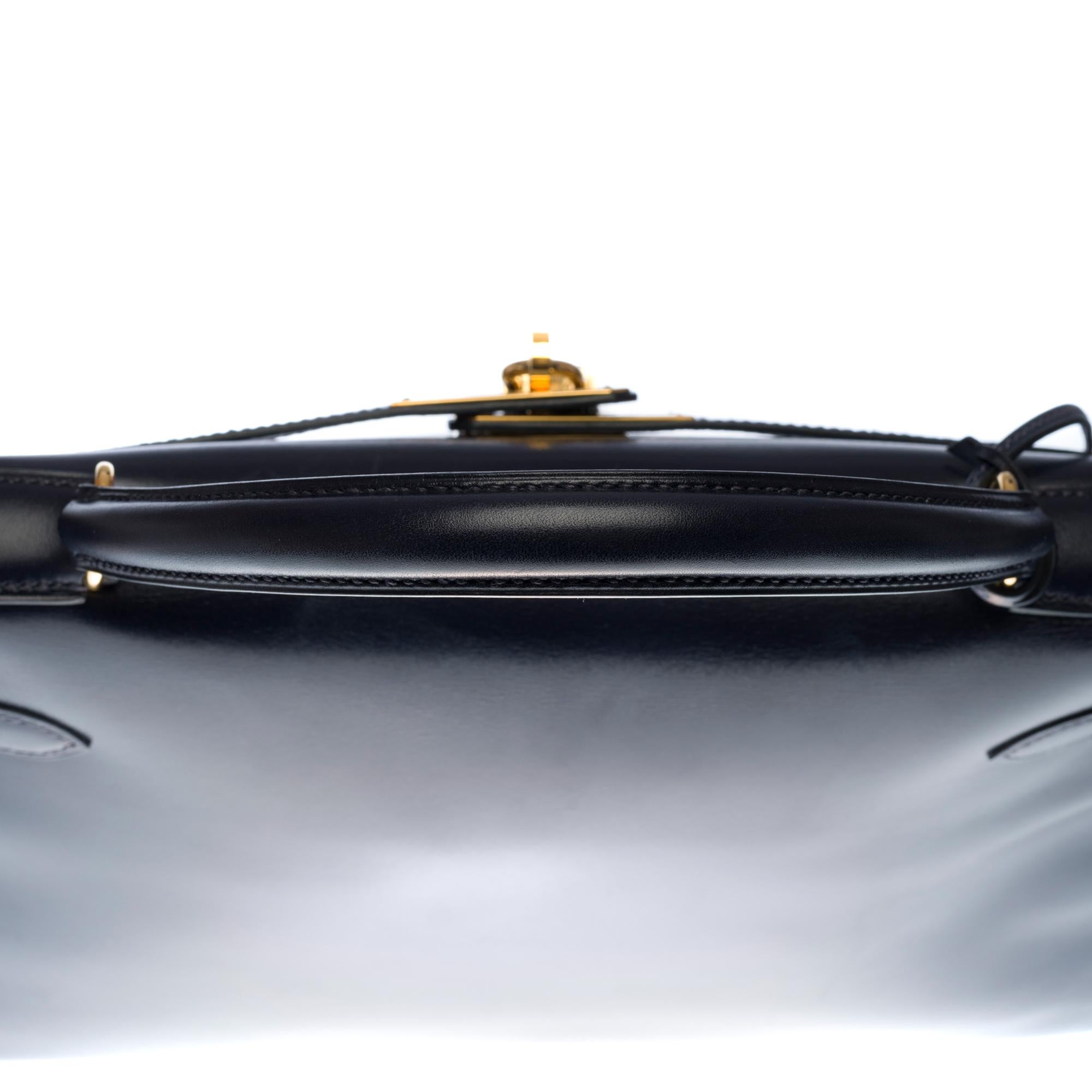 Hermès Kelly 32 retourné handbag with strap in Navy blue calf leather, GHW 2