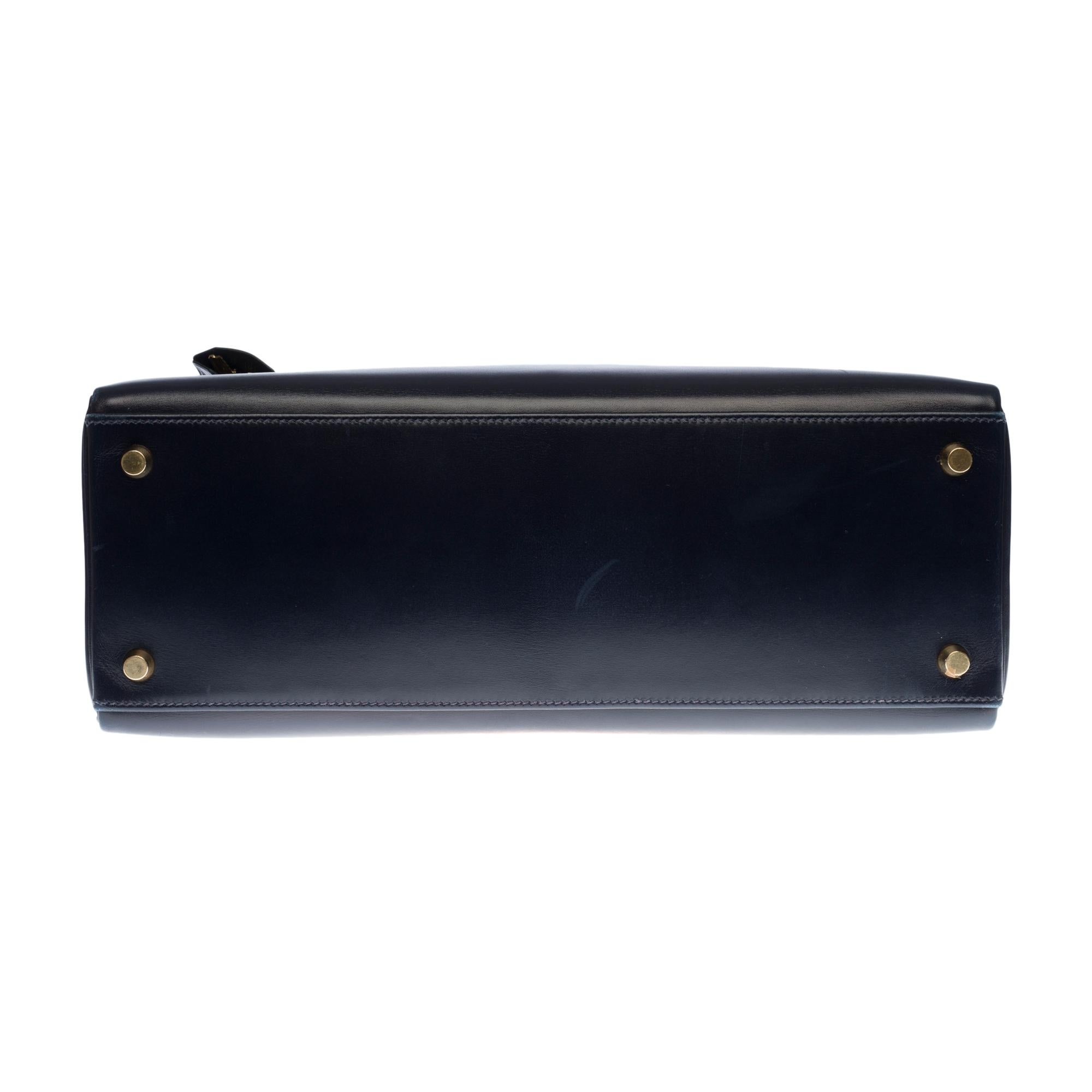 Hermès Kelly 32 retourné handbag with strap in Navy blue calf leather, GHW 3
