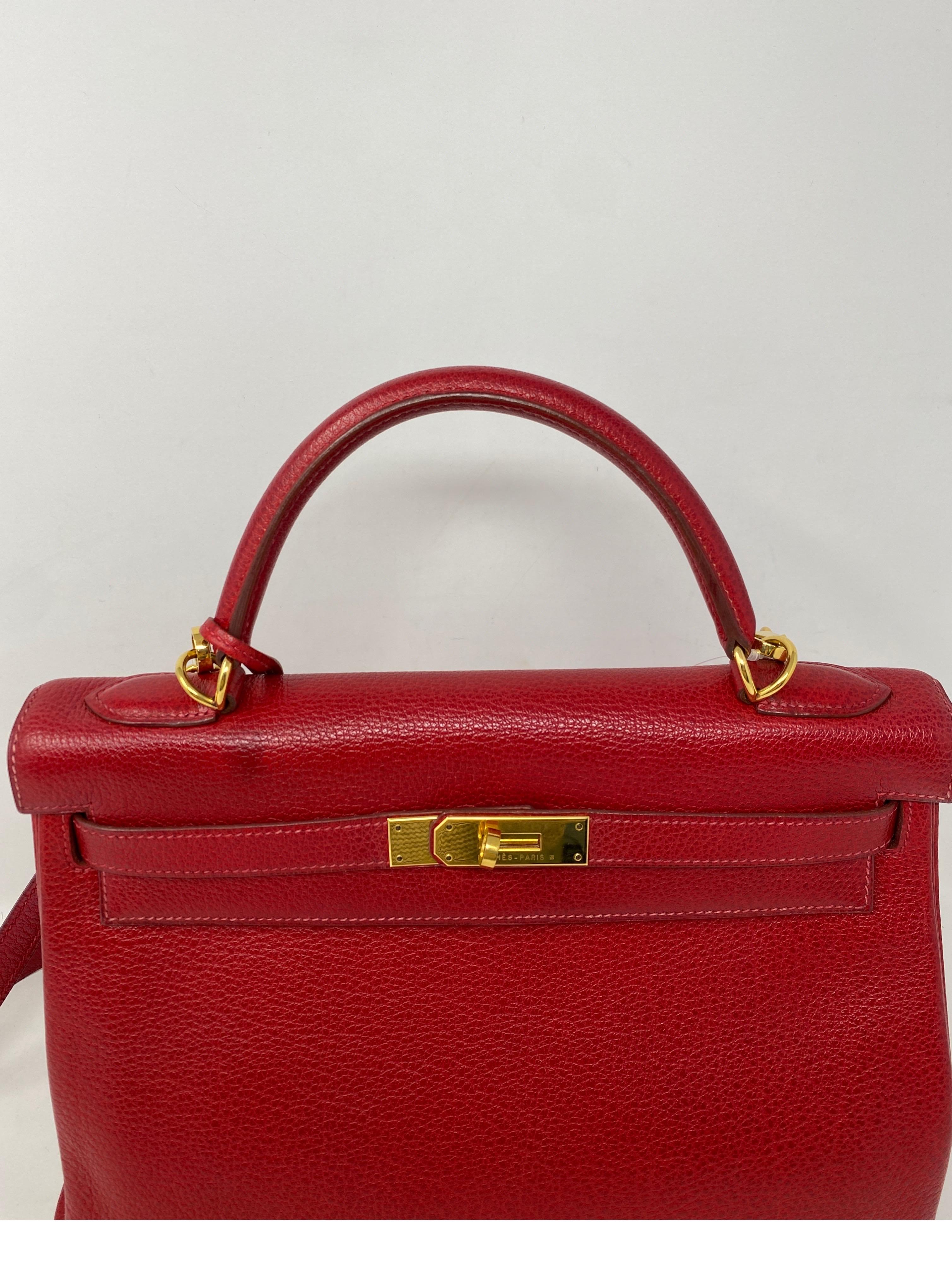 Hermes Kelly 32 Rouge Casaque Bag In Good Condition In Athens, GA