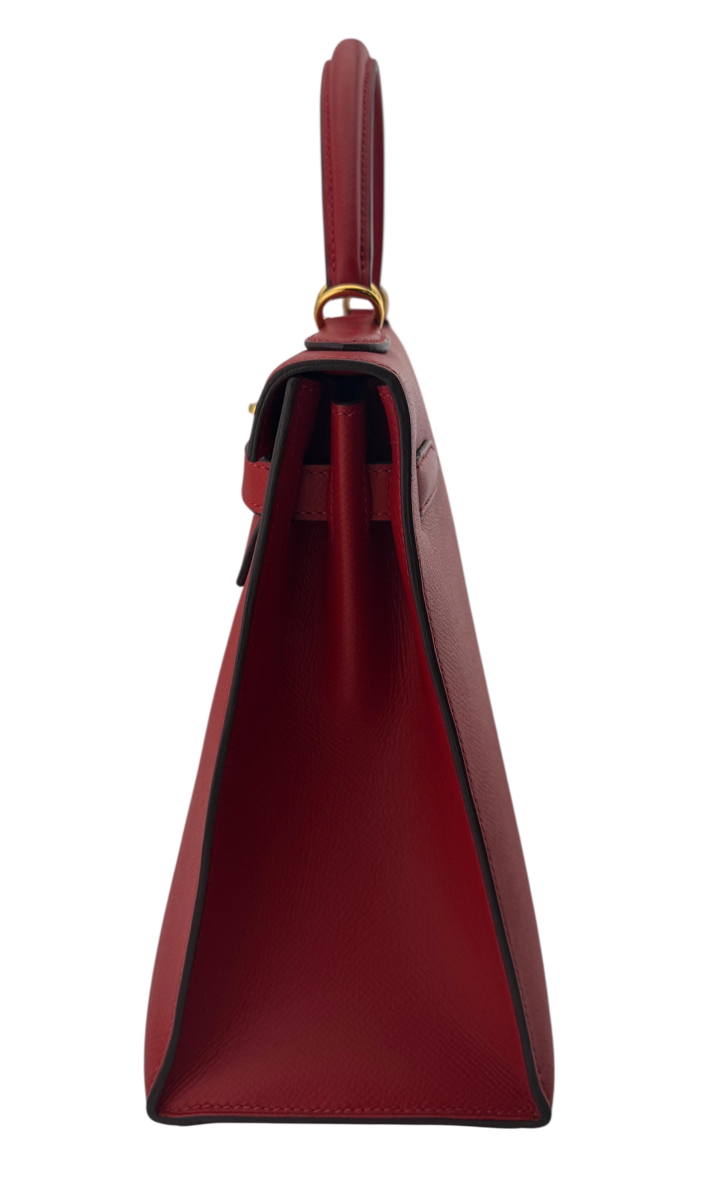 Hermes Kelly 32 rouge casaque ghw (Rot) im Angebot