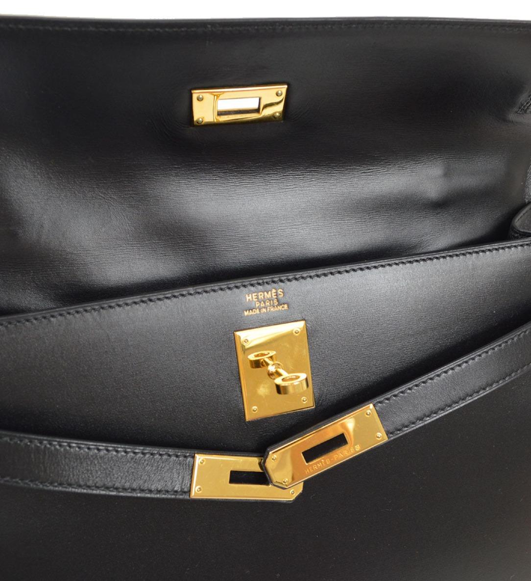 HERMES Kelly 32 Sellier Black Box Calfskin Leather Gold Hardware Top Handle Bags In Good Condition In Chicago, IL