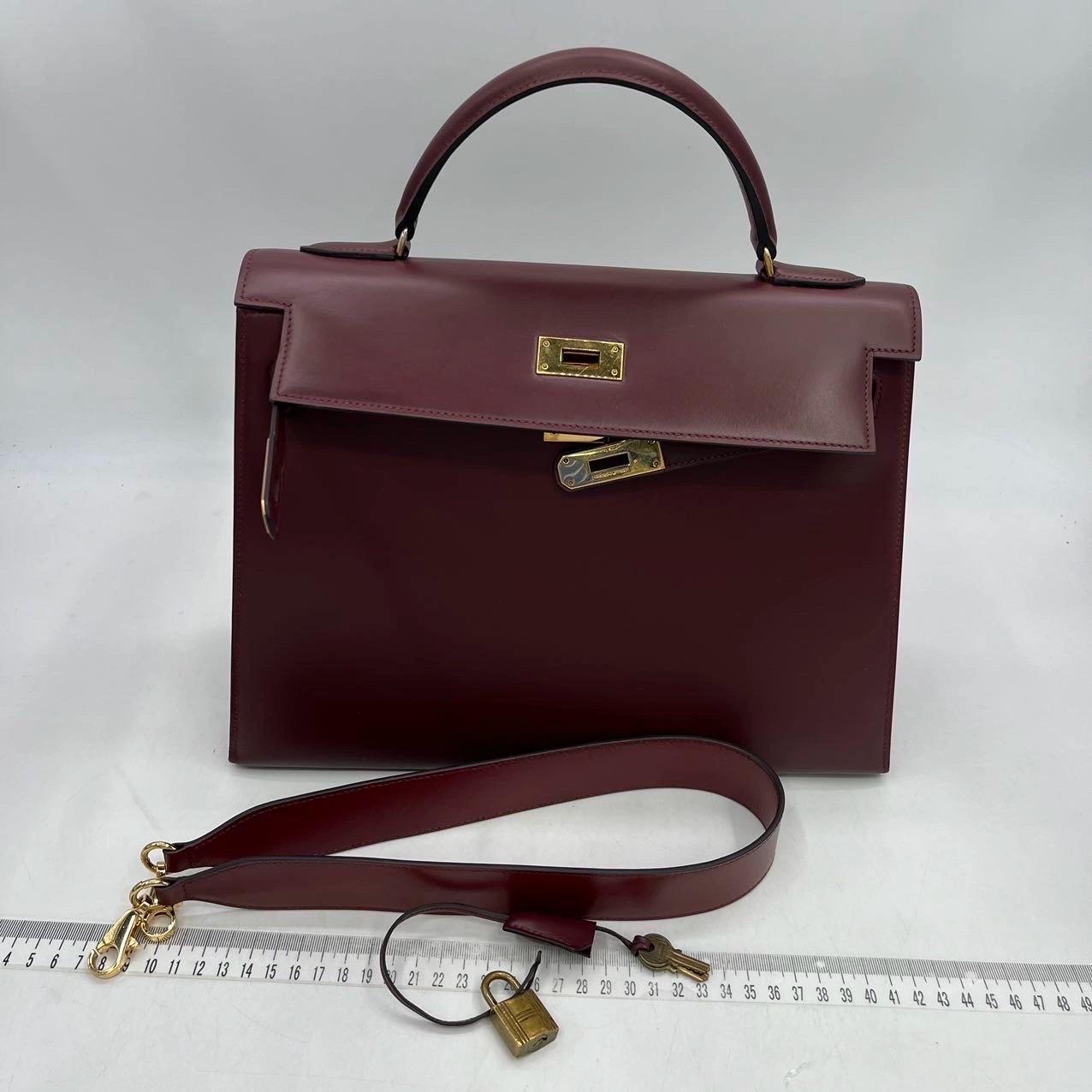 Hermès Kelly 32 Sellier Burgundy Box Leather Gold HW 1978 im Angebot 2