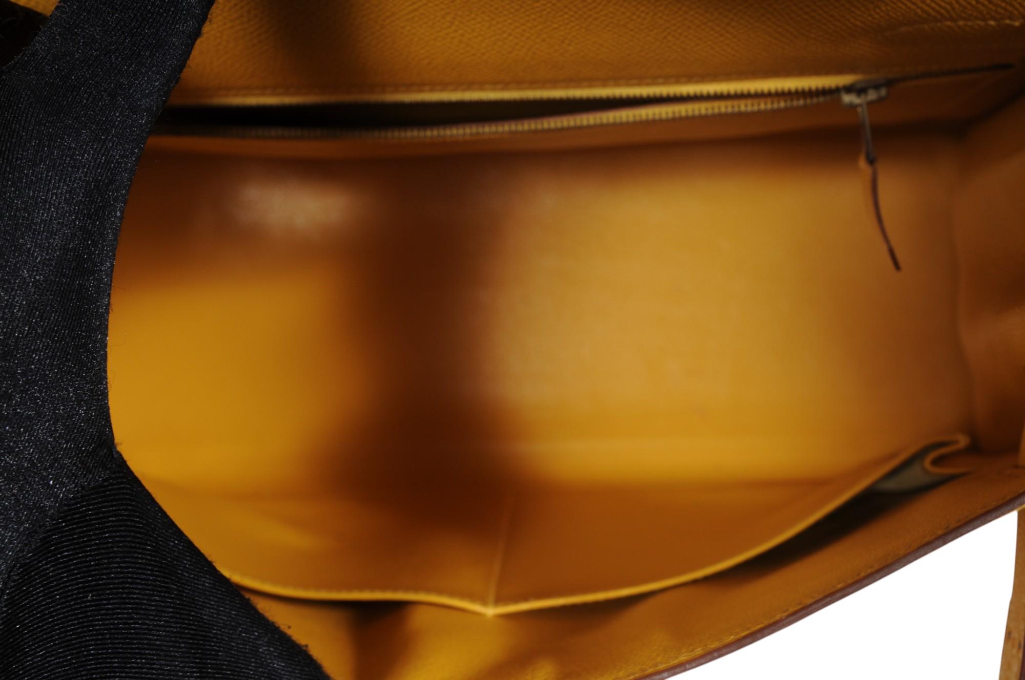 Hermes Kelly 32 Sellier Jaune Ambre Gold Hardware Vintage 2000's Crossbody For Sale 12