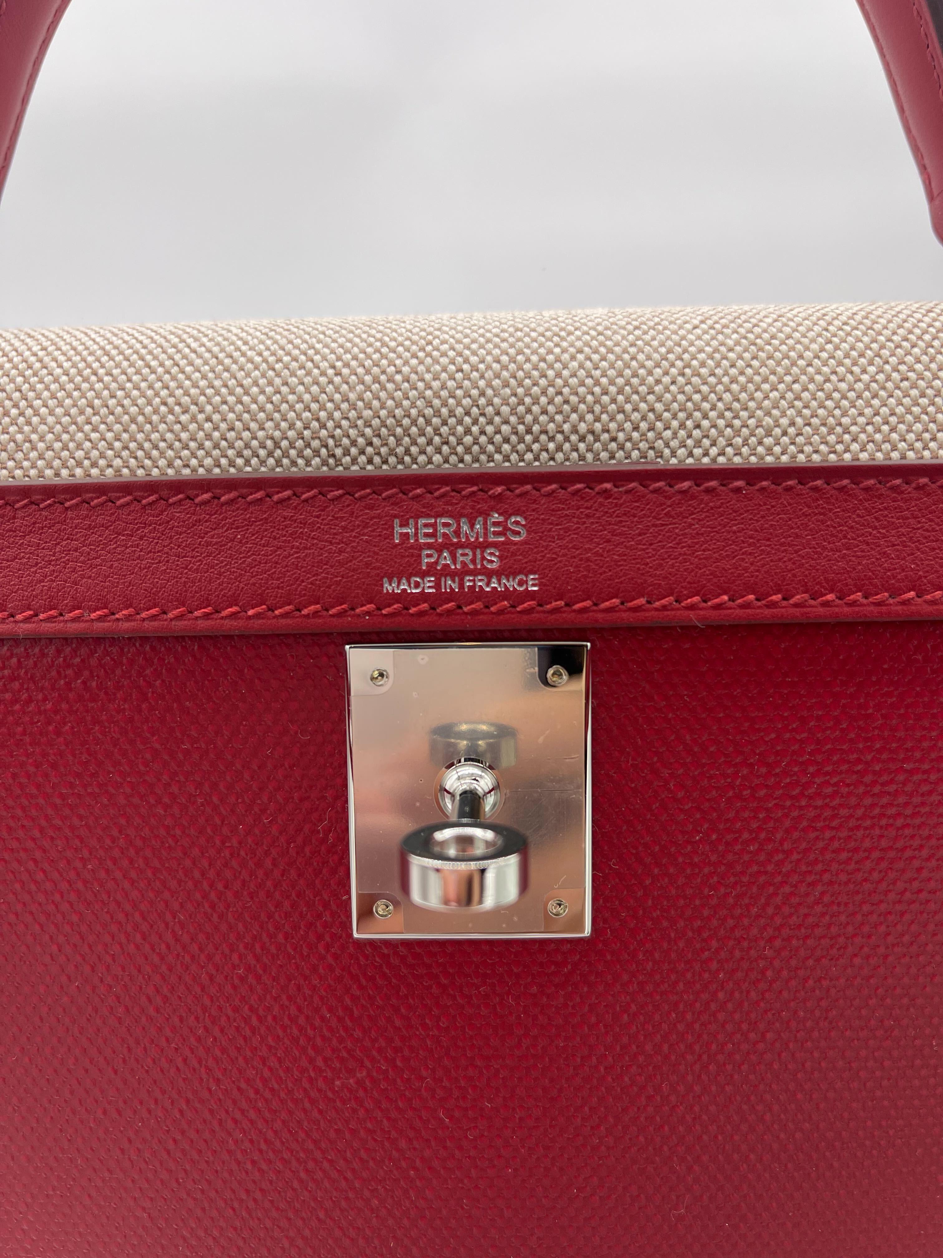 Hermes Rouge Piment Kelly 32 Sellier Swift et Toile Berline Palladium Hardware en vente 2