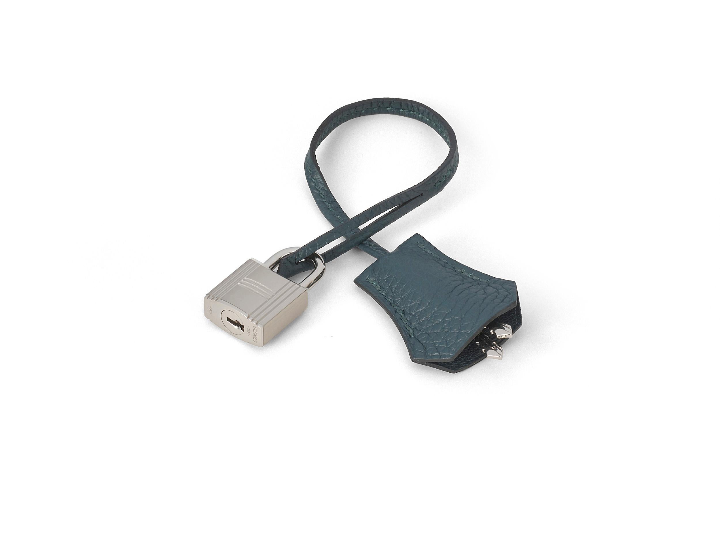 Hermès Kelly 32 Vert Cypres Taurillon Clemence Palladium Hardware im Angebot 5