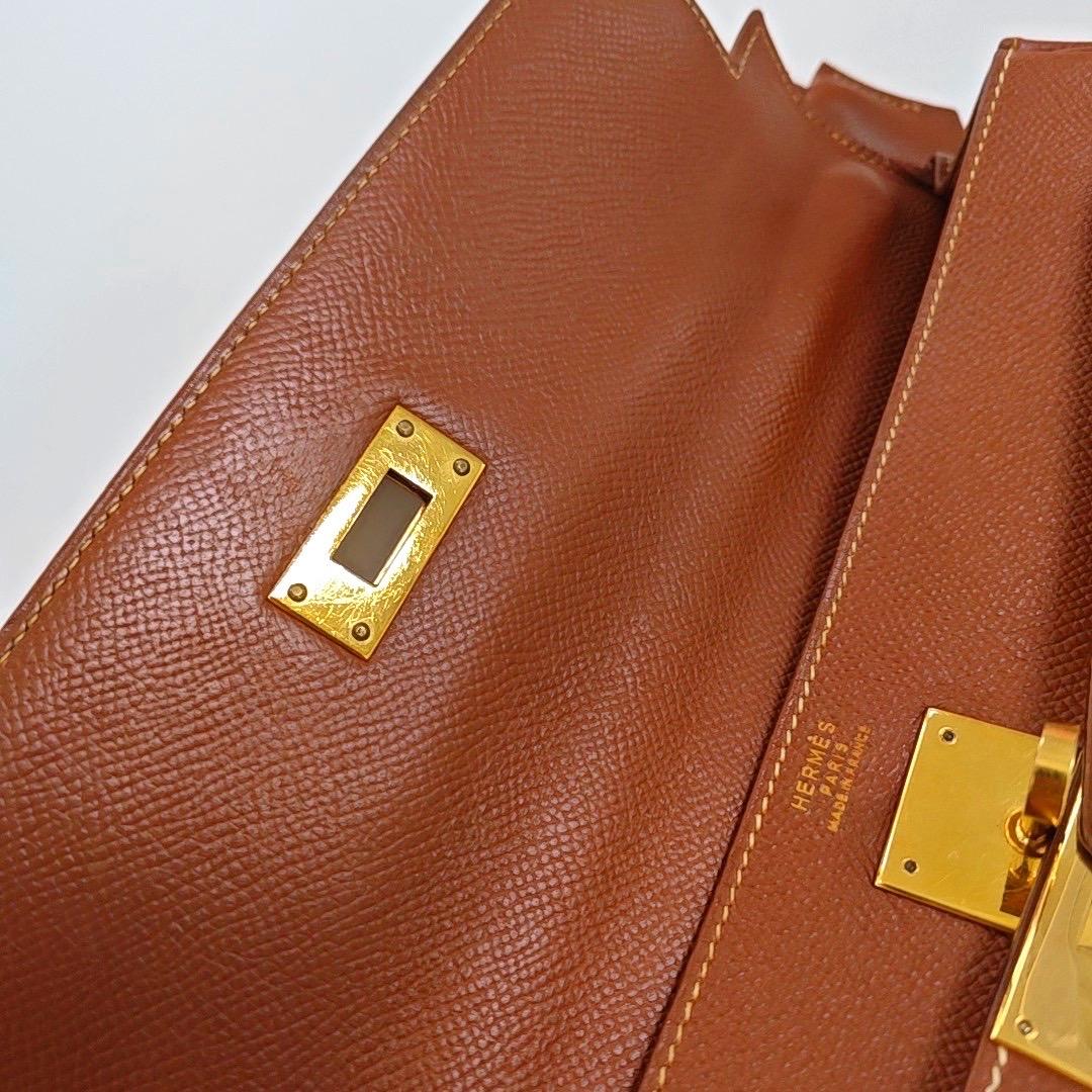 Hermes Kelly 32 Vintage Gold Epsom Retourne Gold Hardware 1993 For Sale 2