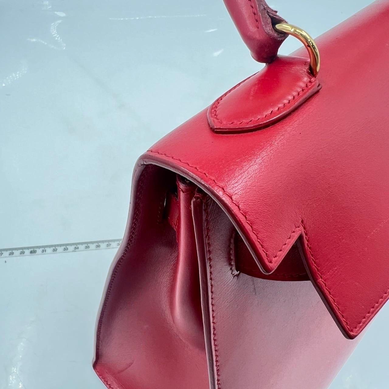 Hermes Kelly 32 Vintage Sellier Rouge Vif Red Box Calf Leather Gold HW 1988 Circ For Sale 10