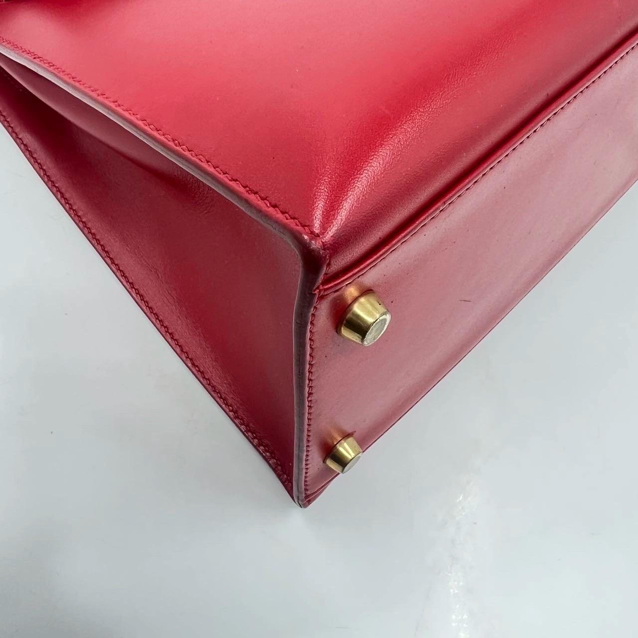 Hermes Kelly 32 Vintage Sellier Rouge Vif Red Box Calf Leather Gold HW 1988 Circ For Sale 3