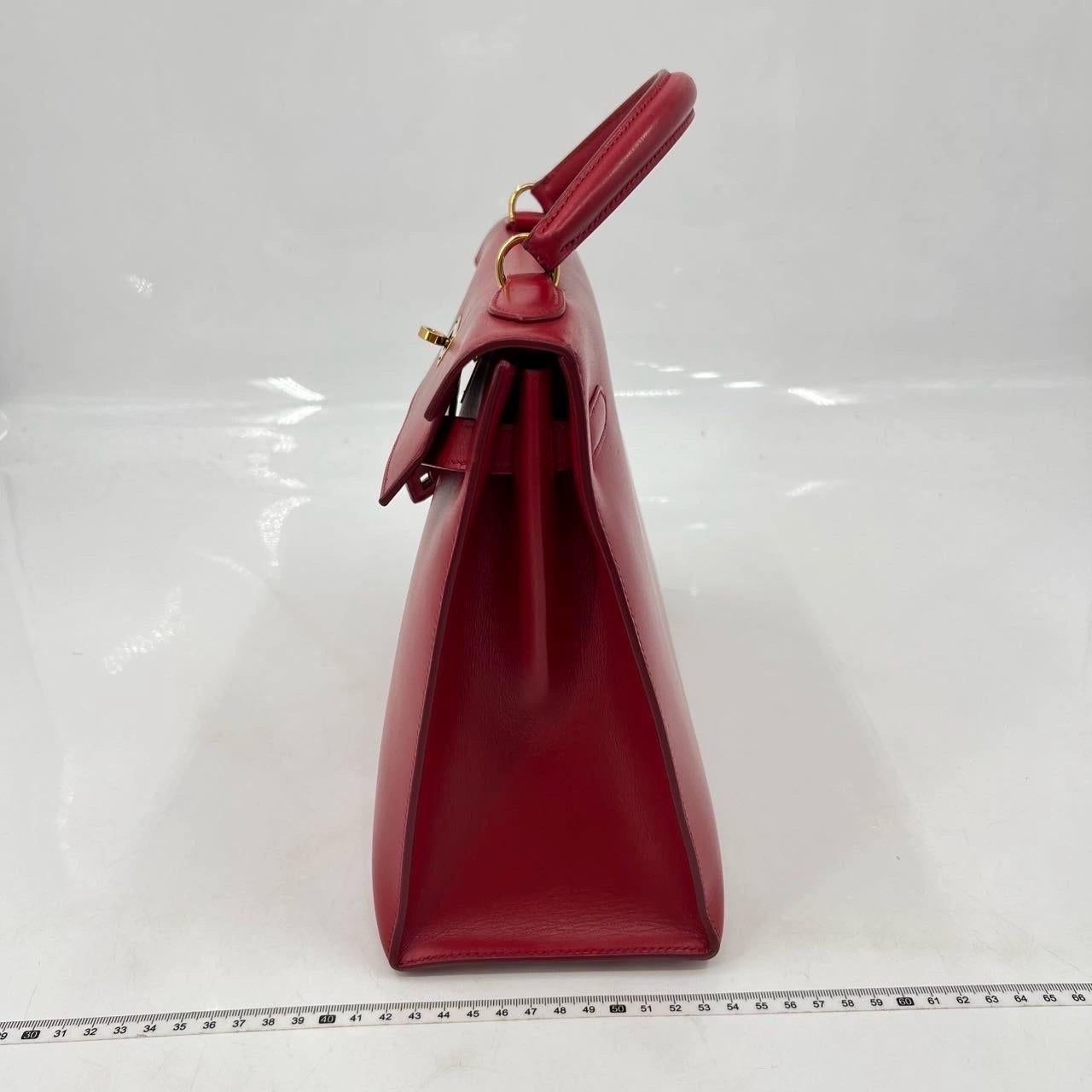 Hermes Kelly 32 Vintage Sellier Rouge Vif Red Box Calf Leather Gold HW 1988 Circ For Sale 5