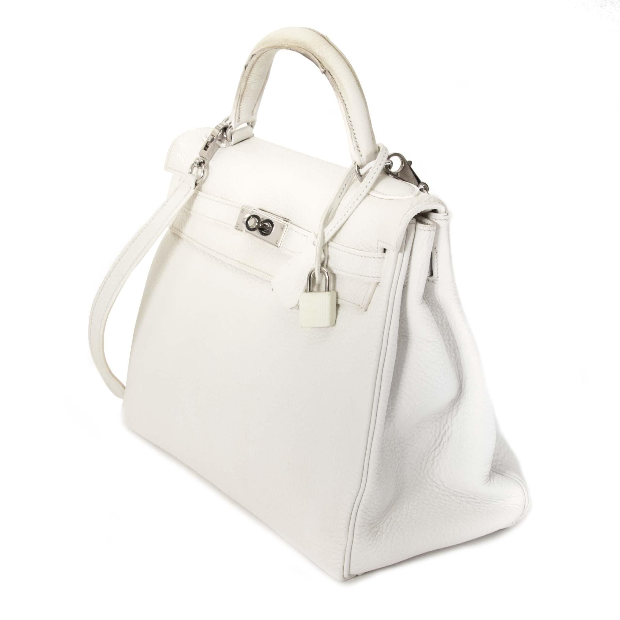 Hermès Kelly 32 White Clemence Taurillon PHW In Good Condition For Sale In Antwerp, BE