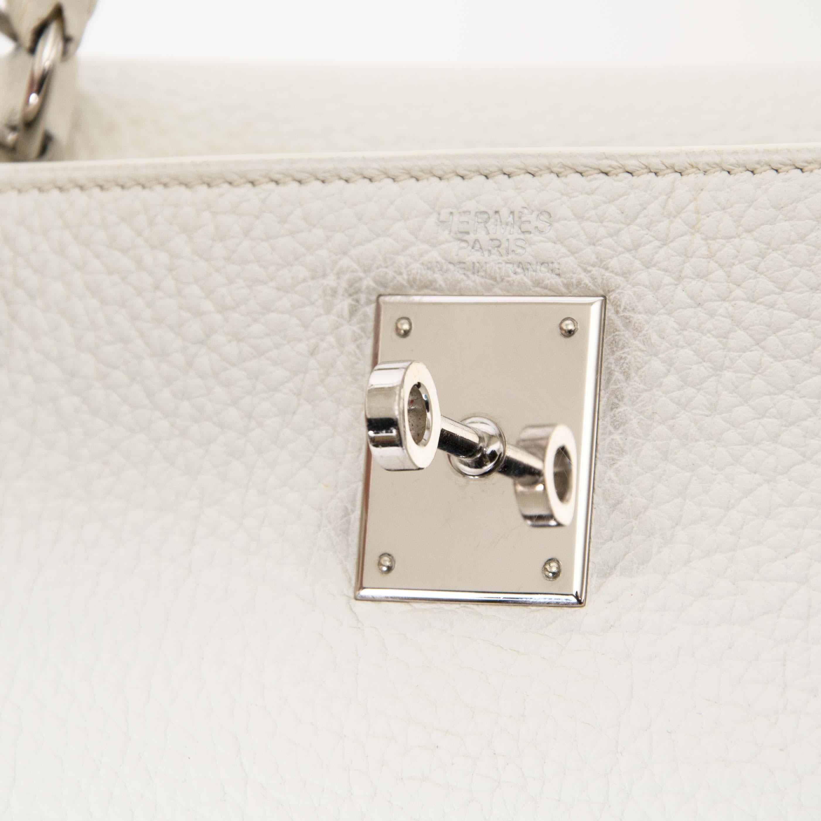 Hermès Kelly 32 White Clemence Taurillon PHW For Sale 1