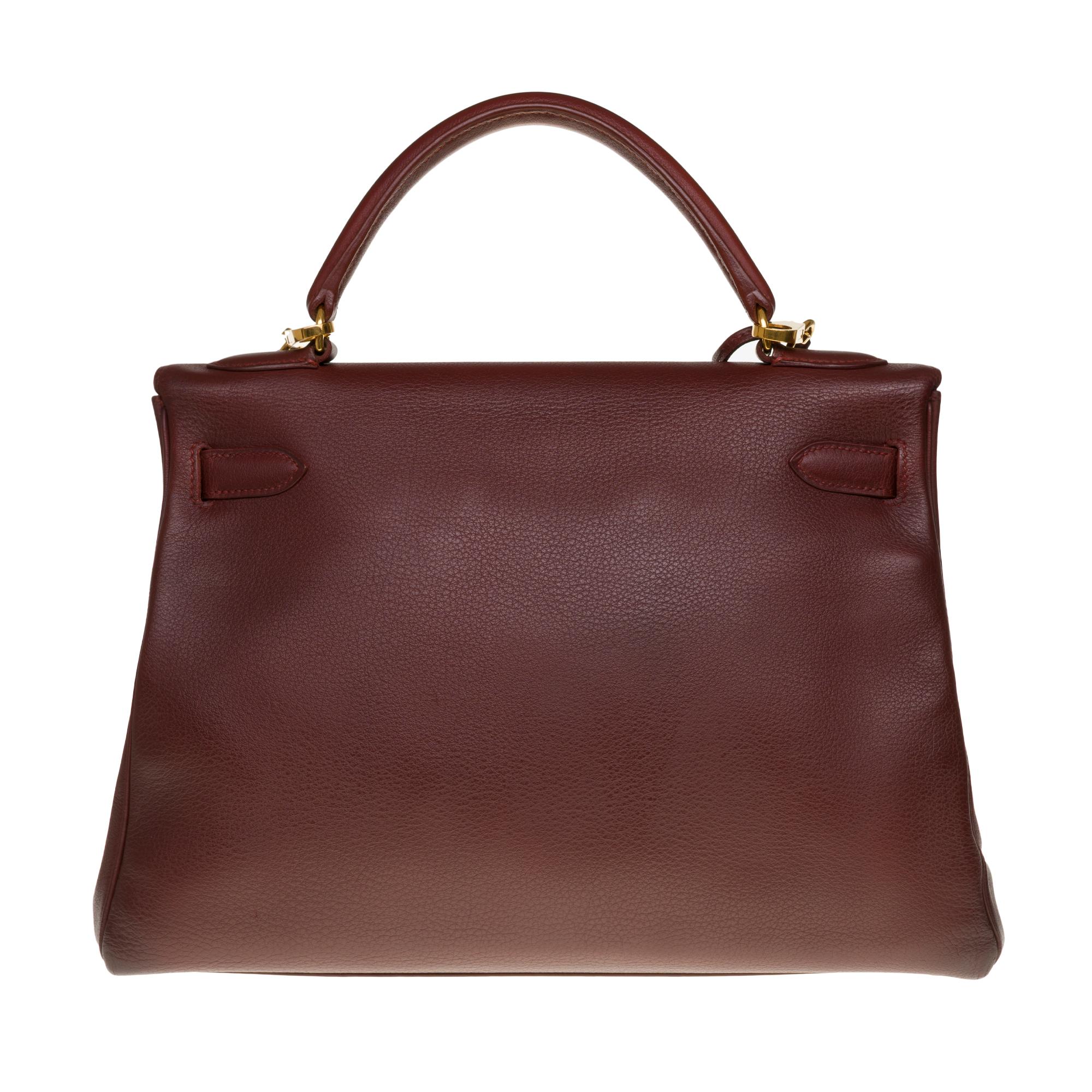 Splendid & Rare Hermes Kelly 32 retourné Shoulder Bag in Brown Mysore Goat (The Mysore Goat is known for its robustness and lightness), gold-plated metal hardware, brown leather handle, Removable shoulder strap handle in brown leather allowing a