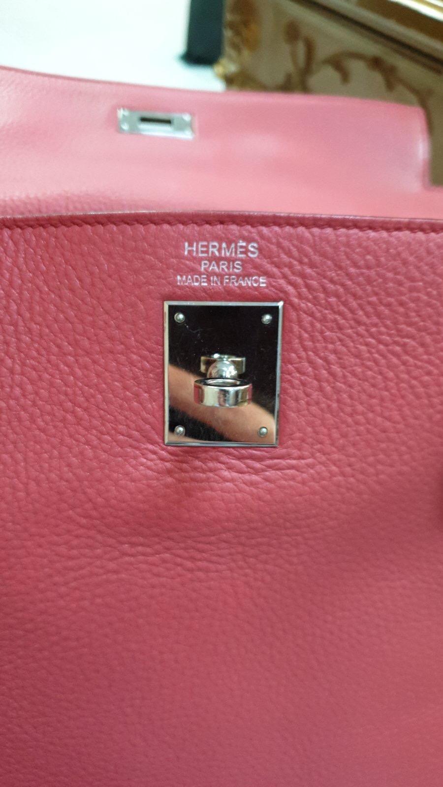 Hermès Kelly 35 Leather Handbag 9