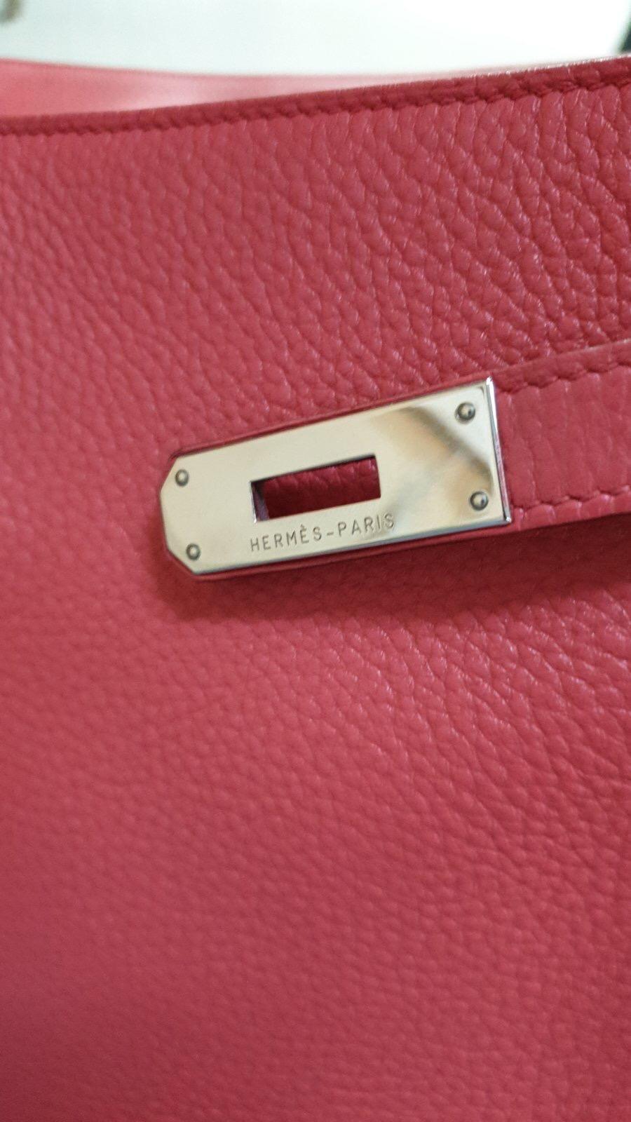 Hermès Kelly 35 Leather Handbag 10