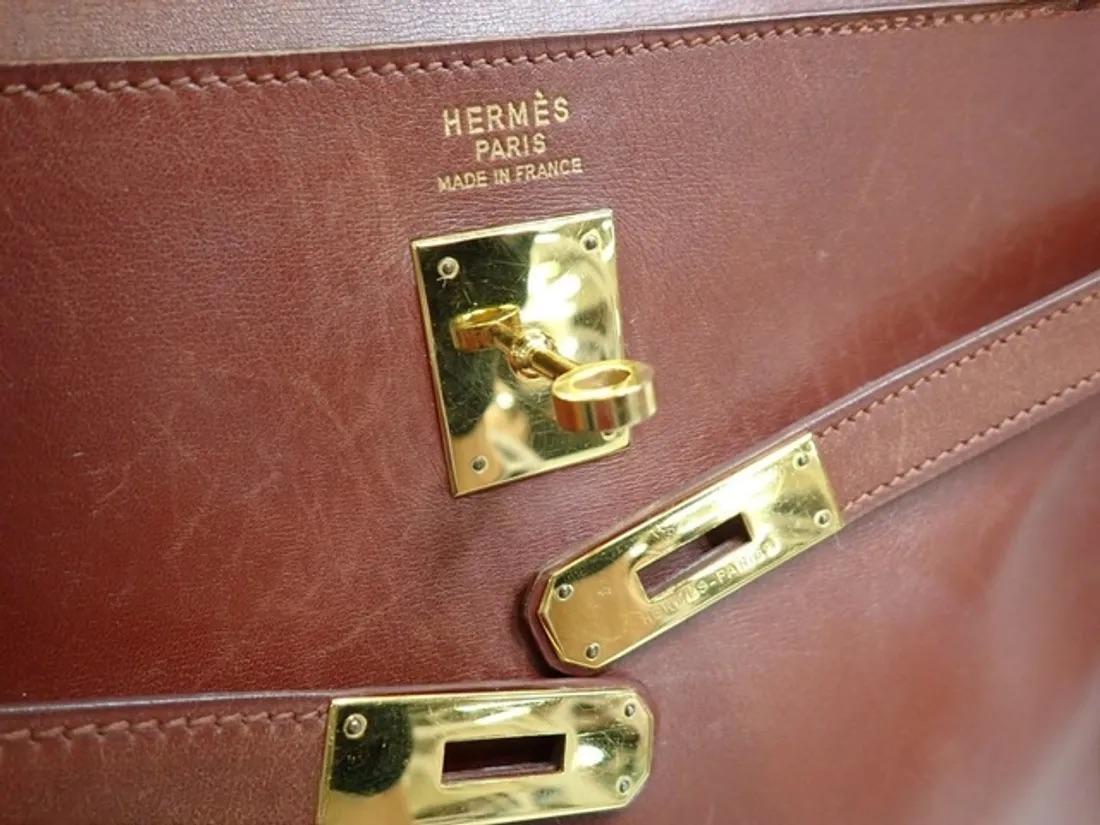 Hermes Kelly 35 Retourne Brown Box Calfskin Leather Gold Hardware For Sale 8