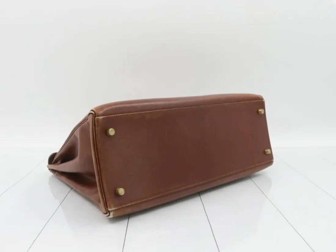 Hermes Kelly 35 Retourne Brown Box Calfskin Leather Gold Hardware For Sale 2