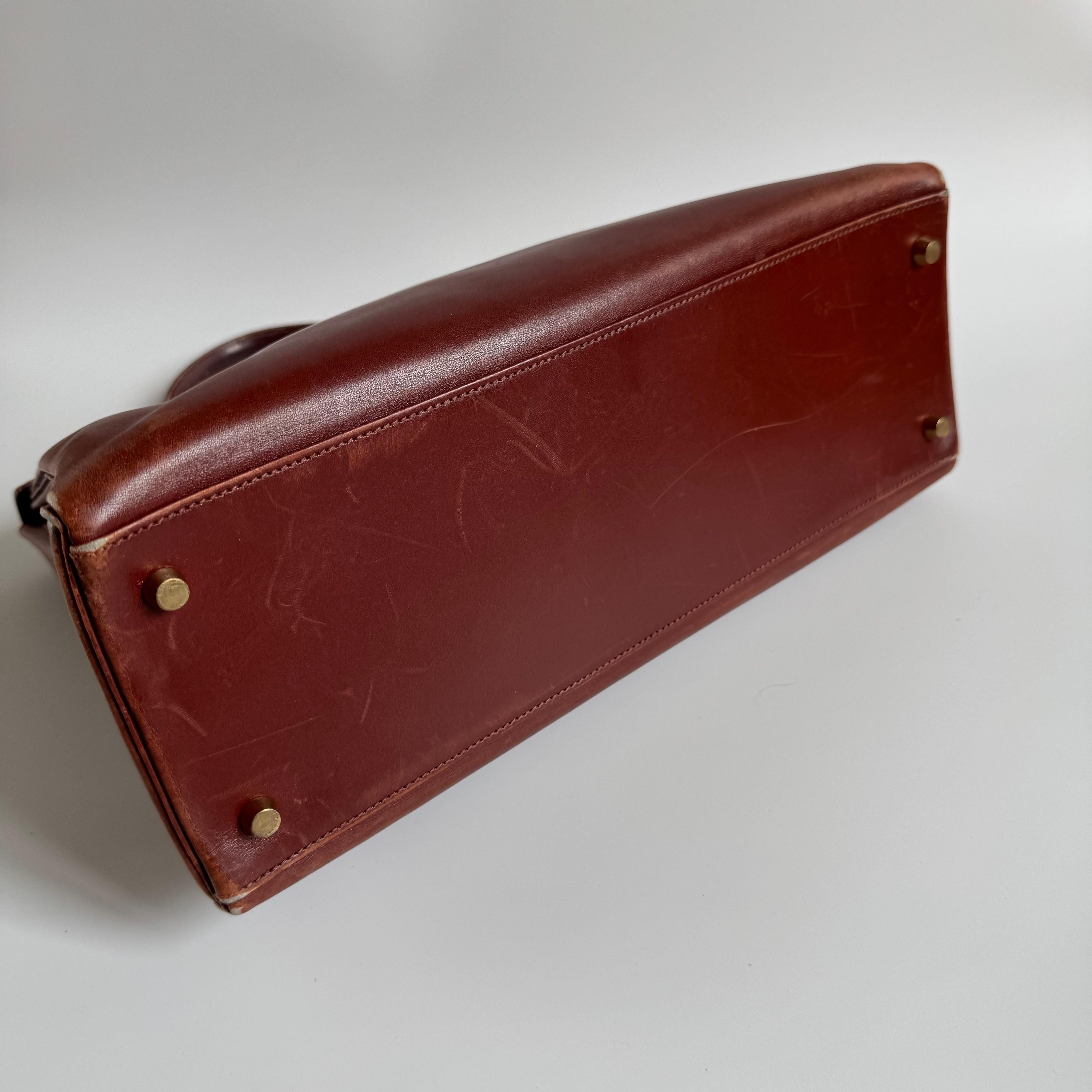Hermes Kelly 35 Retourne Scatola Marrone Pelle di Vitello Hardware Oro in vendita 3