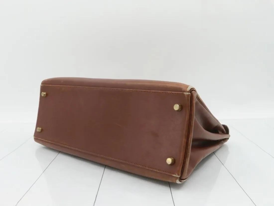 Hermes Kelly 35 Retourne Brown Box Calfskin Leather Gold Hardware For Sale 3