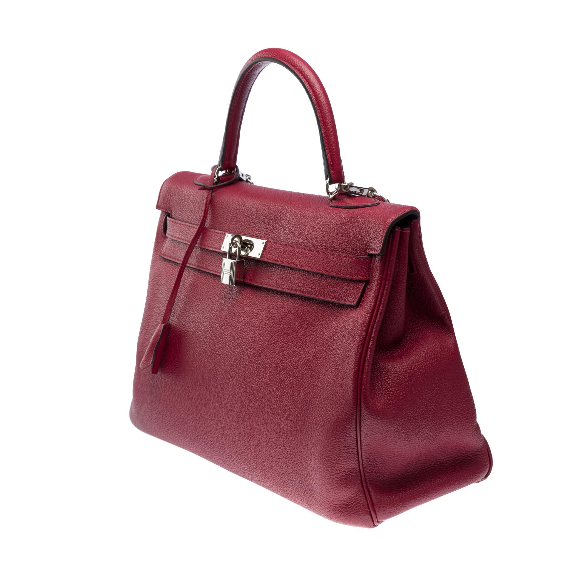 Hermès Kelly 35 retourne handbag strap in Grenat Red Togo leather , PHW In Good Condition For Sale In Paris, IDF