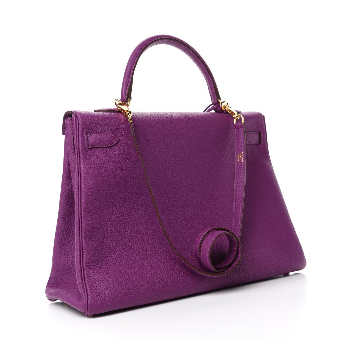 HERMES Kelly 35 Retourne Lila Gold Togo Leder Top Handle Umhängetasche (Violett) im Angebot
