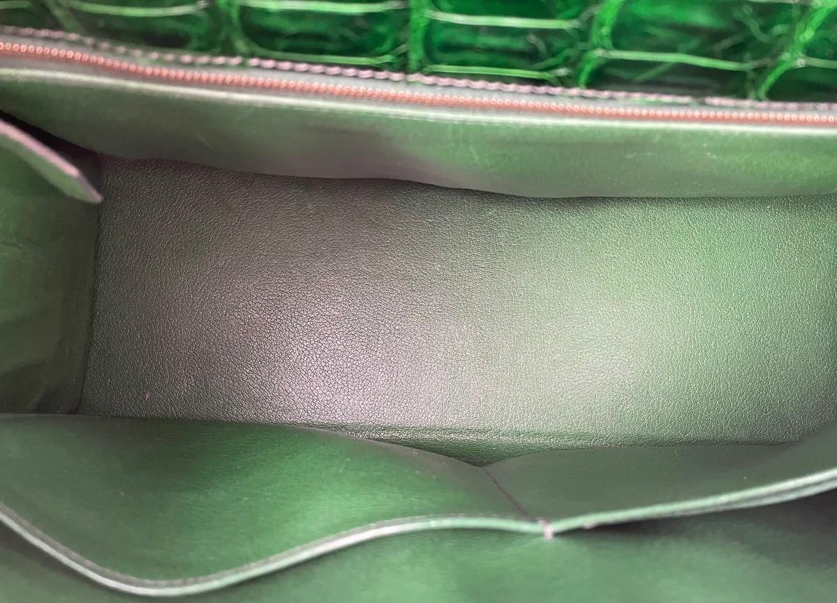 Hermes Kelly 35 Vert Fonce Shiny Porosus Crocodile GHW In Excellent Condition In London, England