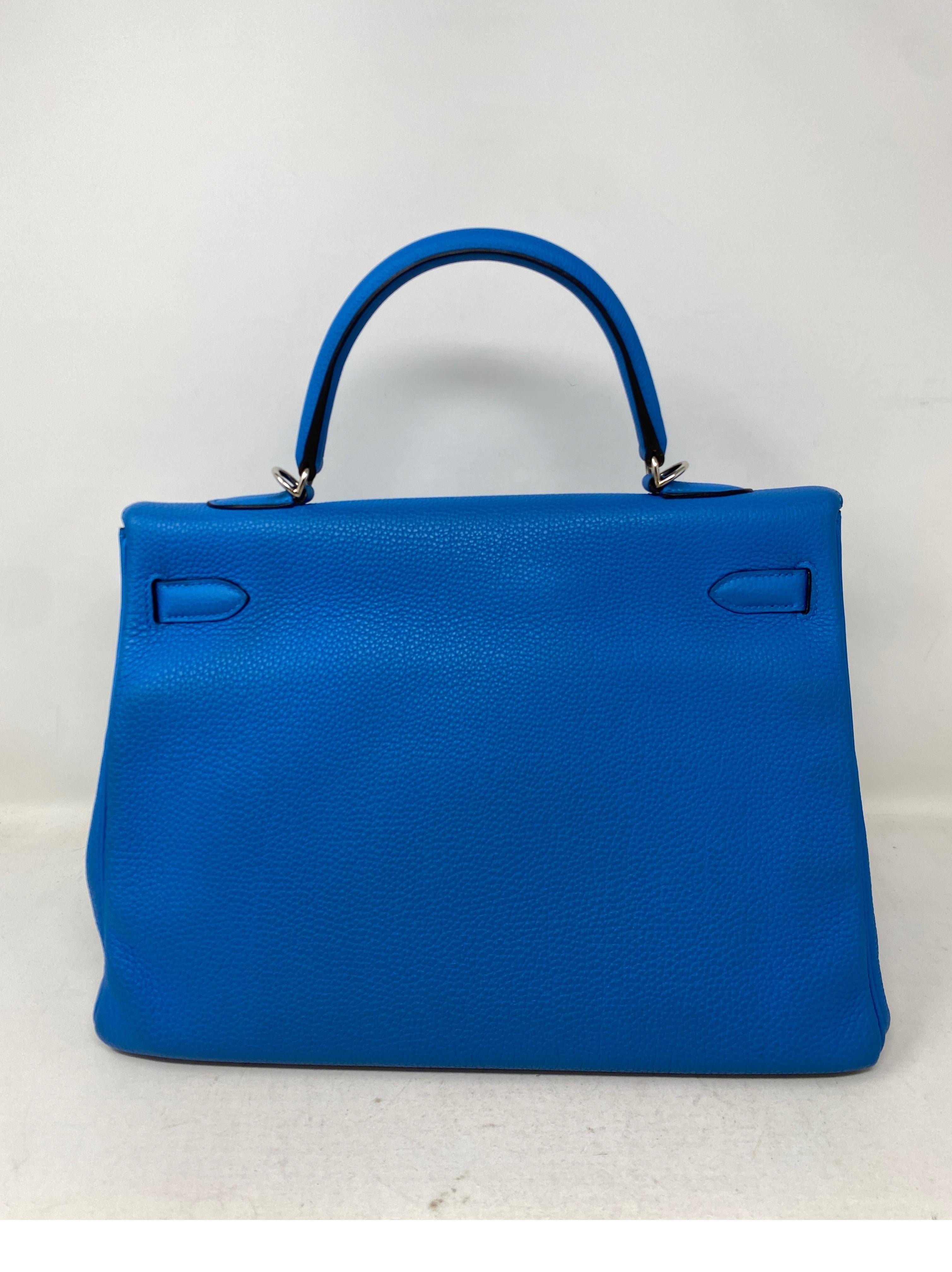 Hermes Kelly 35 Zanzibar Blue Bag  In Excellent Condition In Athens, GA